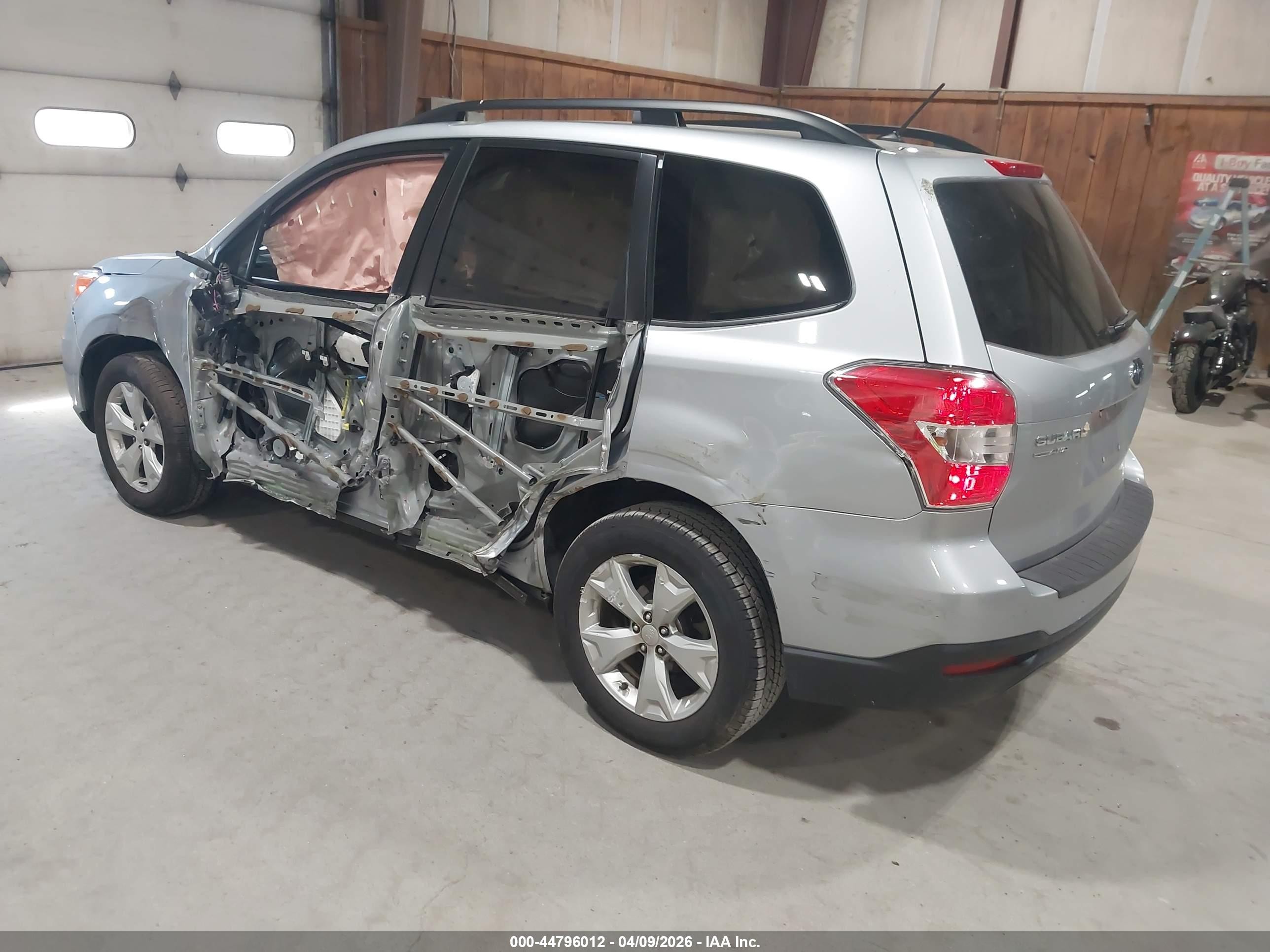 2014 Subaru Forester 2.5i Premium Gray vin: JF2SJAEC7EH535397