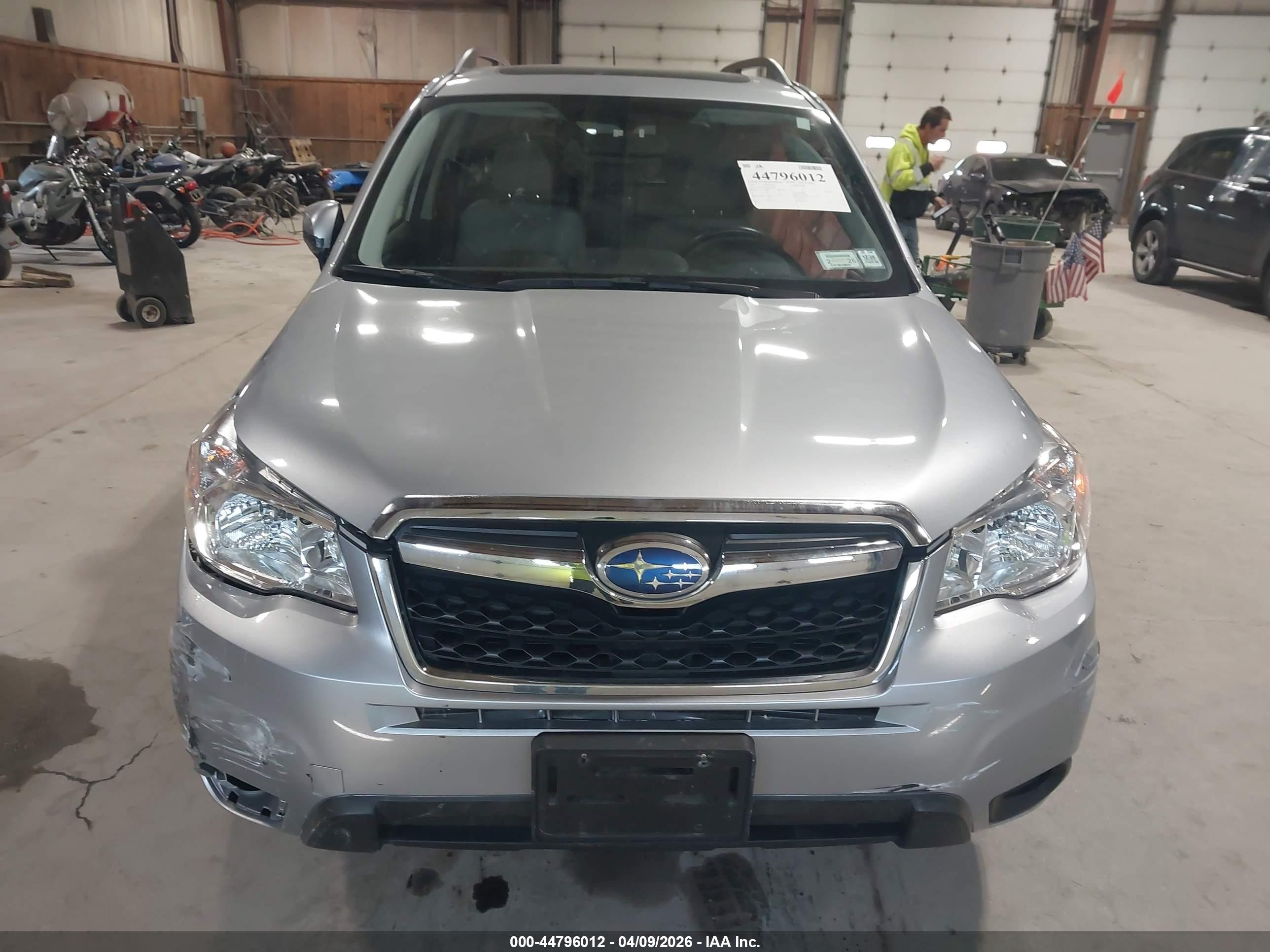 2014 Subaru Forester 2.5i Premium Gray vin: JF2SJAEC7EH535397