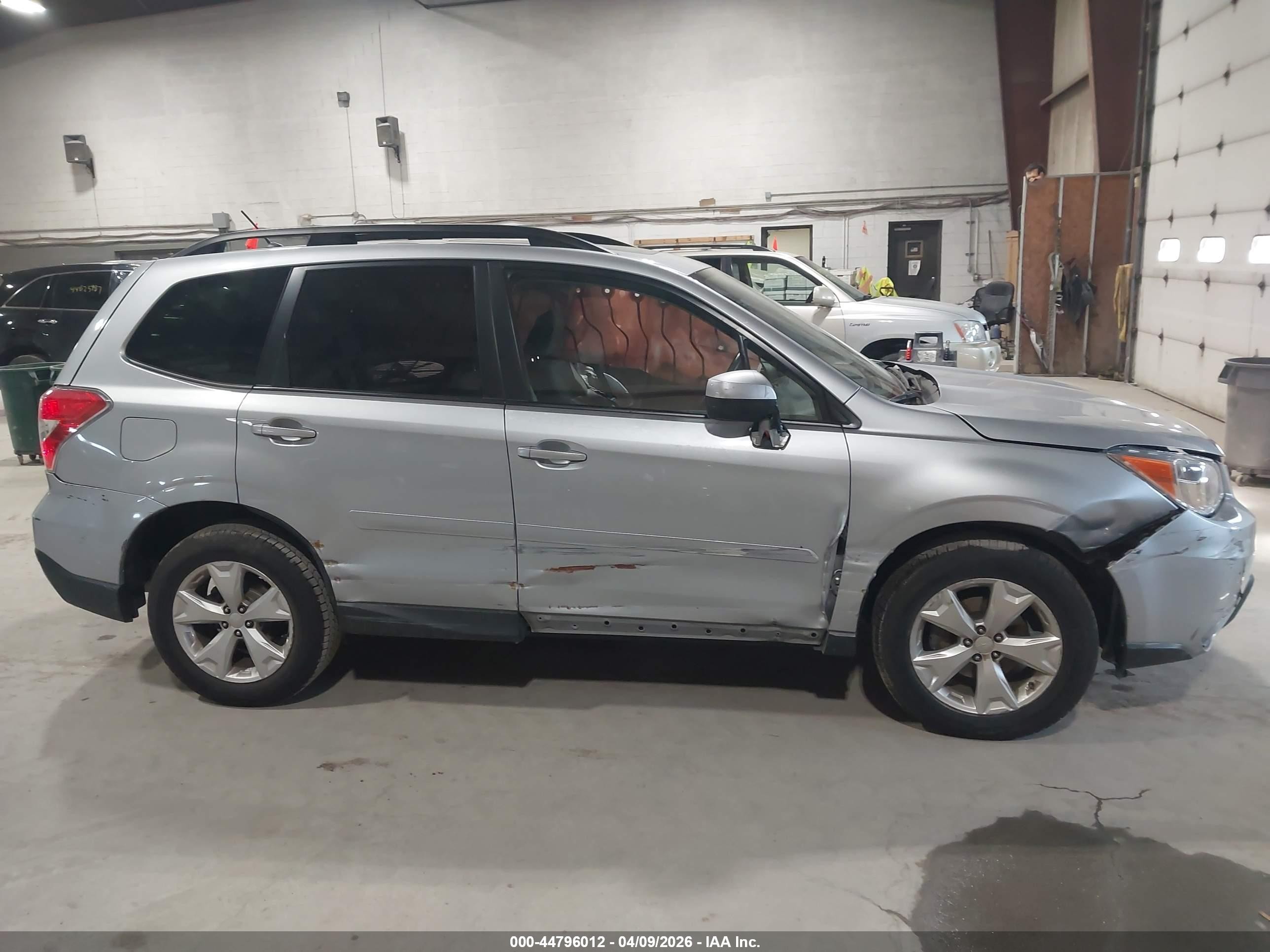 2014 Subaru Forester 2.5i Premium Gray vin: JF2SJAEC7EH535397