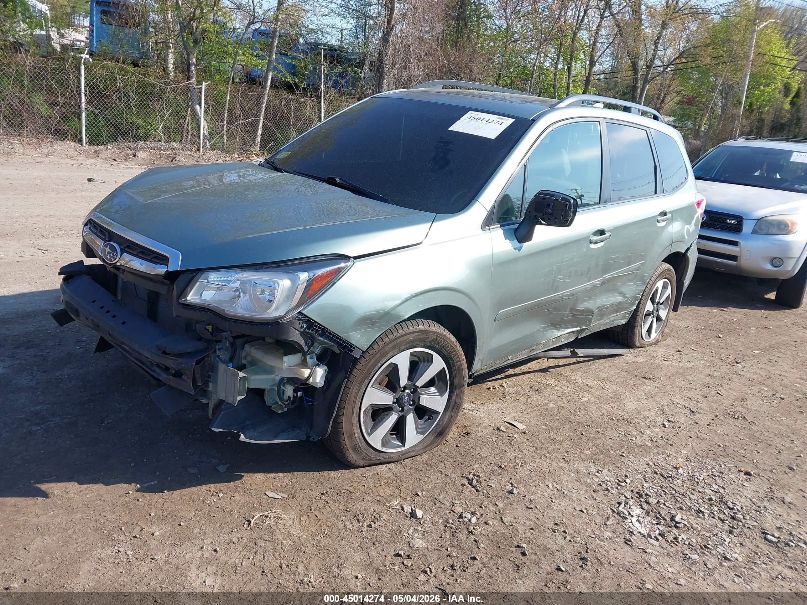 2017 Subaru Forester 2.5i Premium Зеленый vin: JF2SJAEC7HH497206