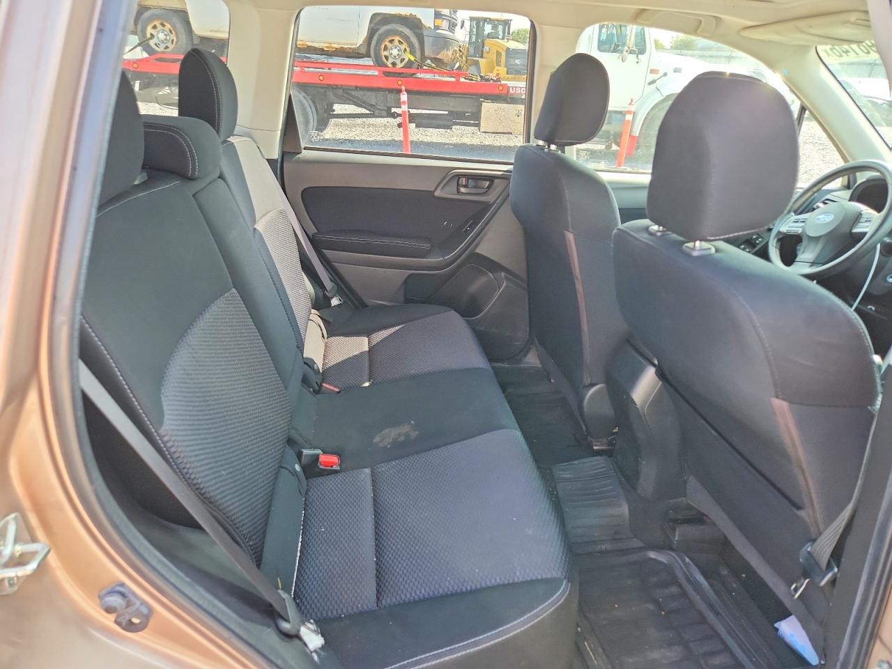 2014 Subaru Forester 2.5i Premium Золотой vin: JF2SJAEC8EH402034