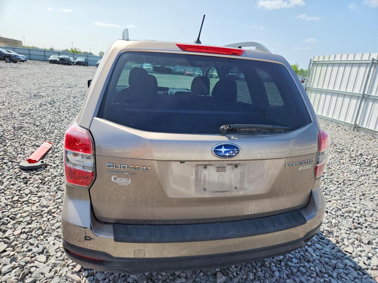 2014 Subaru Forester 2.5i Premium Золотой vin: JF2SJAEC8EH402034