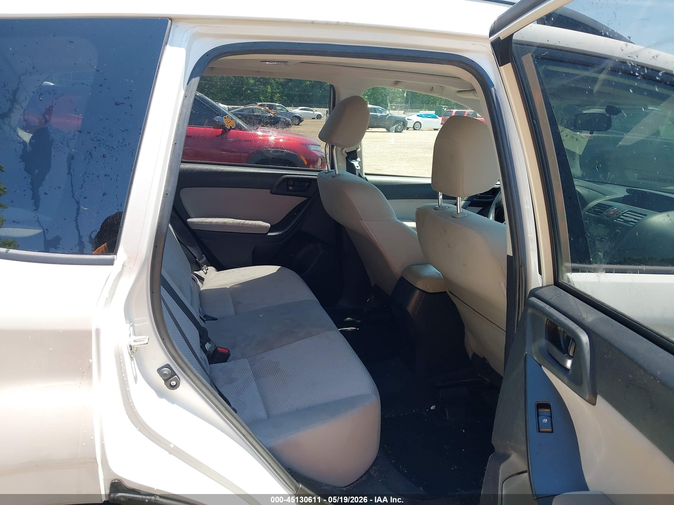 2014 Subaru Forester 2.5i Premium White vin: JF2SJAEC8EH427886