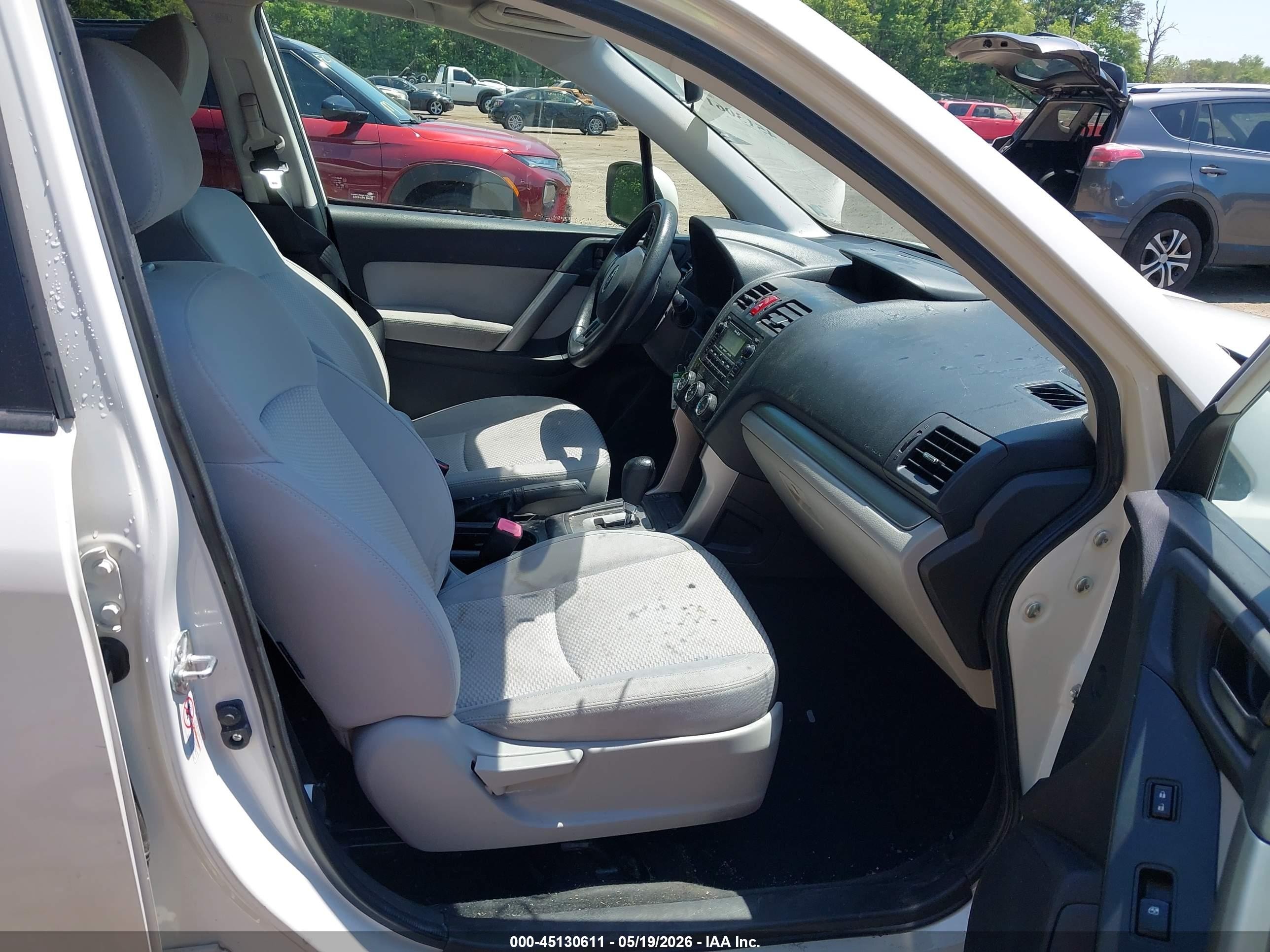 2014 Subaru Forester 2.5i Premium White vin: JF2SJAEC8EH427886