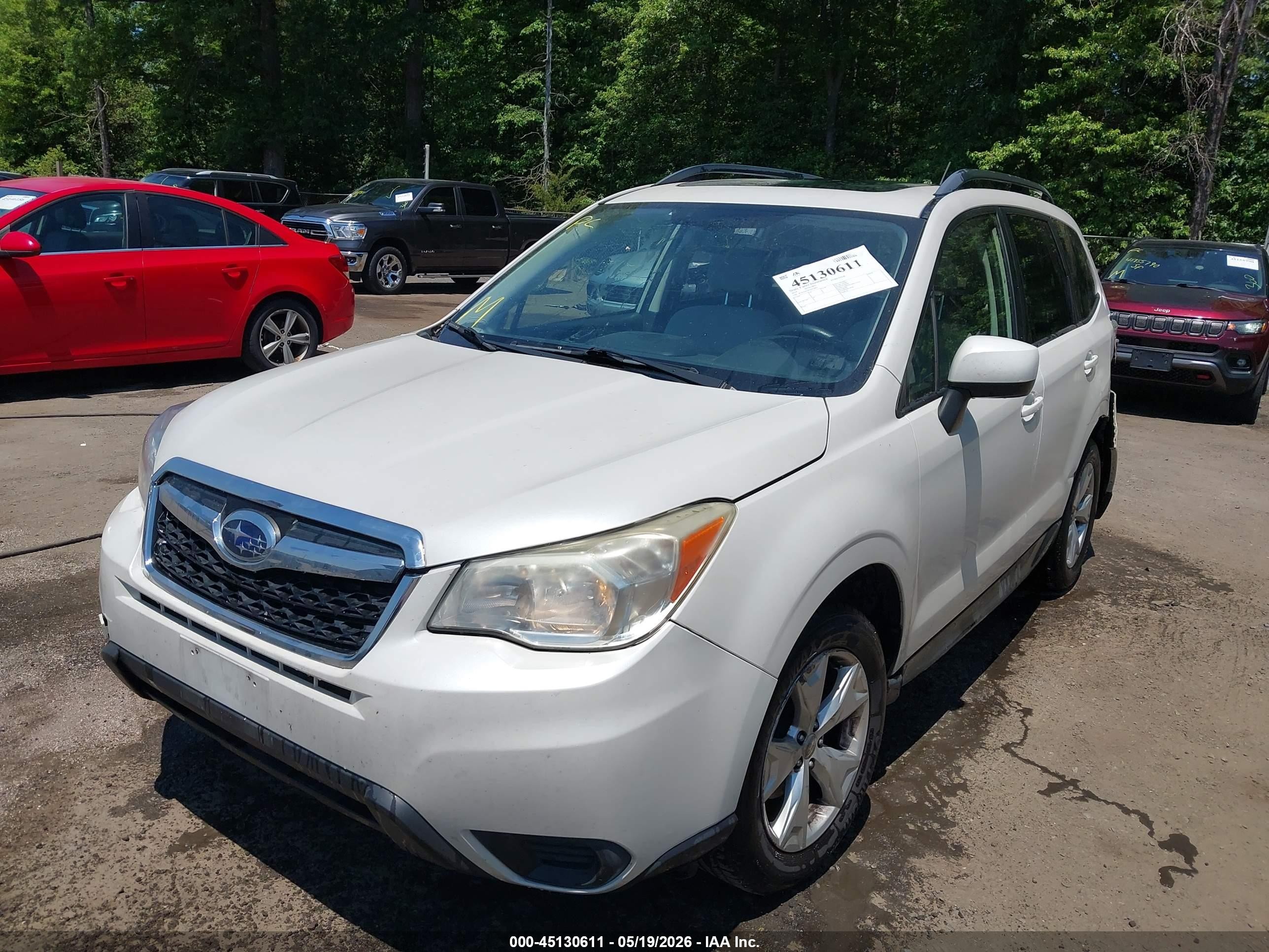 2014 Subaru Forester 2.5i Premium White vin: JF2SJAEC8EH427886