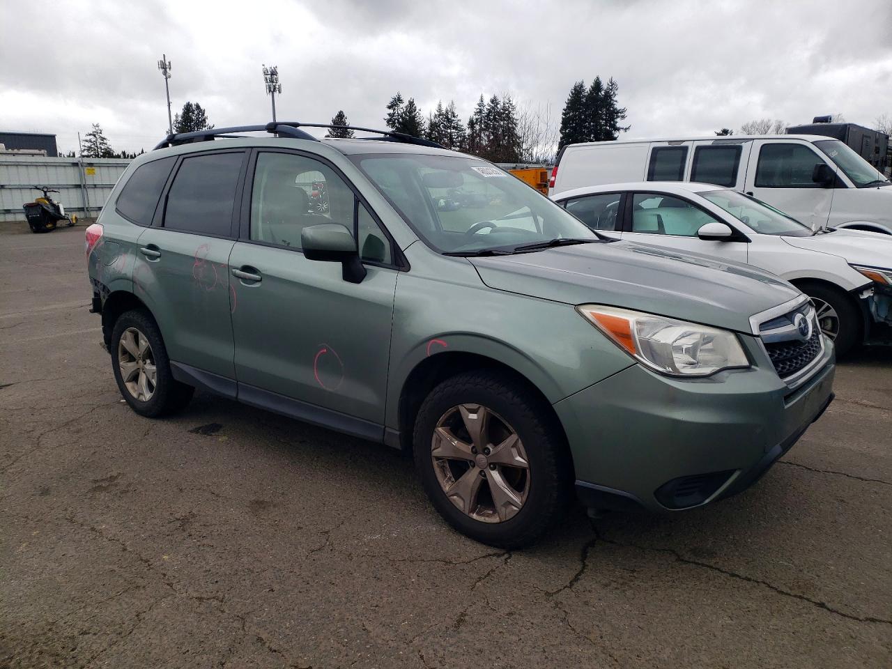 2014 Subaru Forester 2.5i Premium Green vin: JF2SJAEC8EH456675