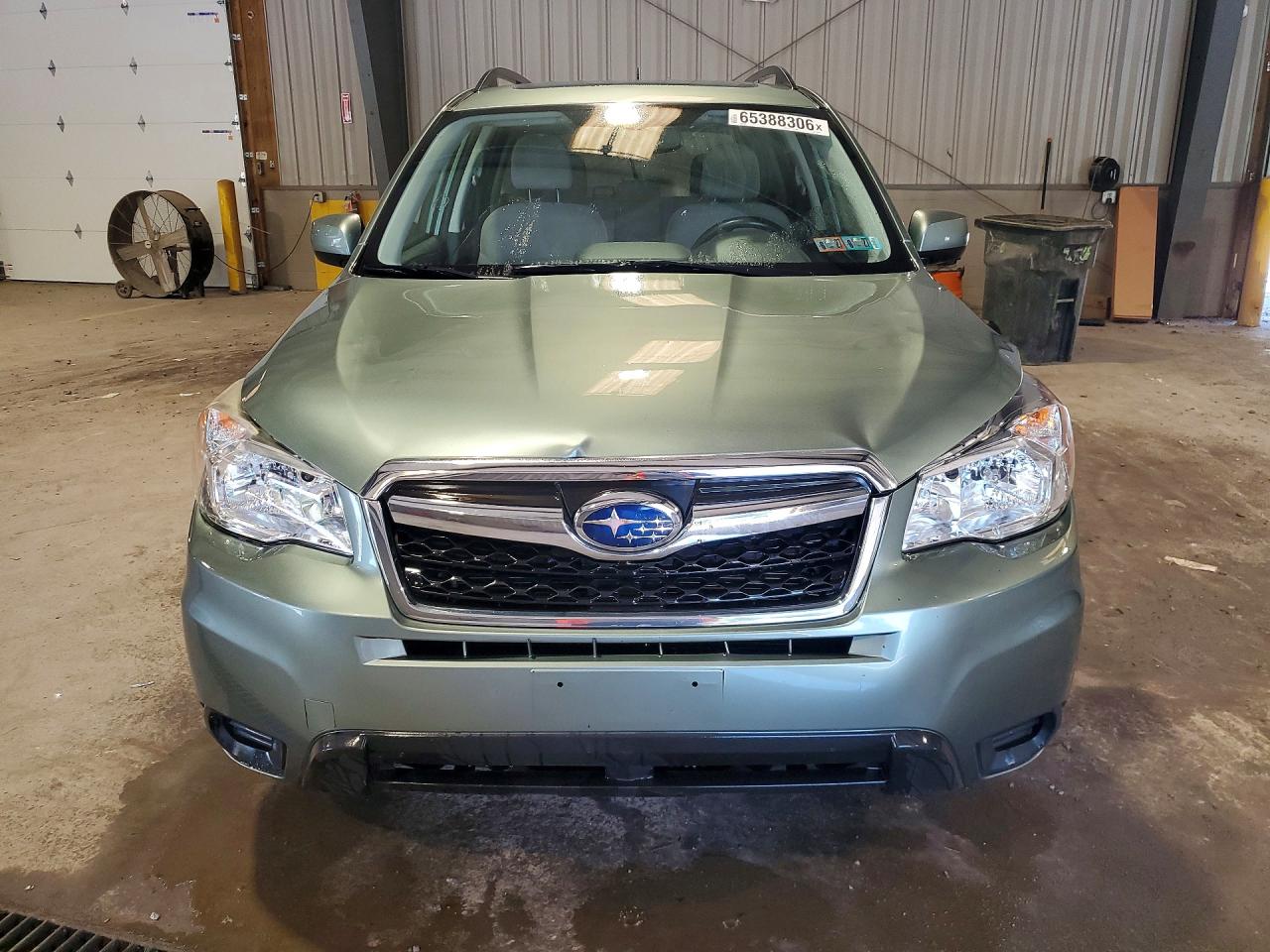 2014 Subaru Forester 2.5i Premium Green vin: JF2SJAEC8EH458460