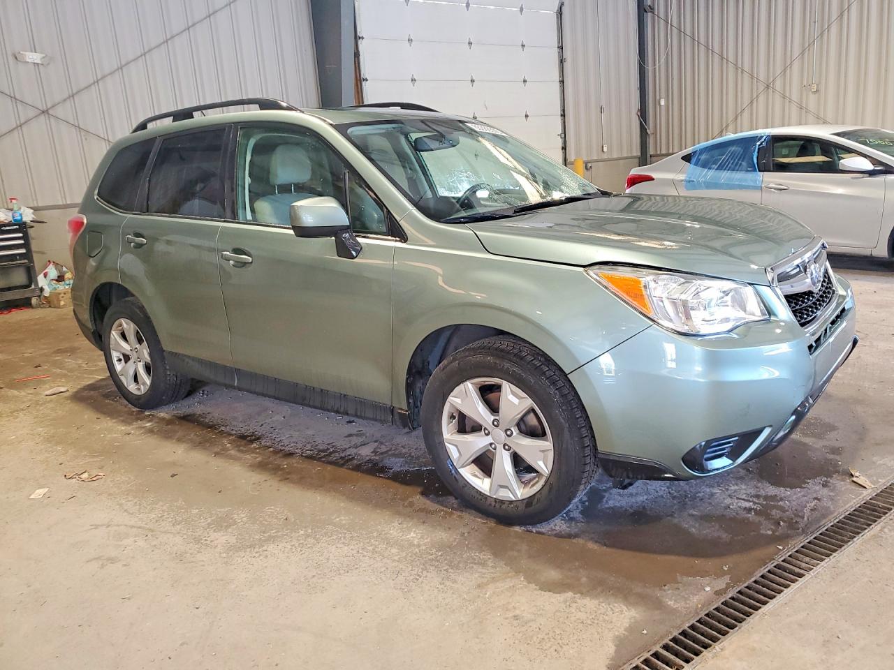 2014 Subaru Forester 2.5i Premium Green vin: JF2SJAEC8EH458460