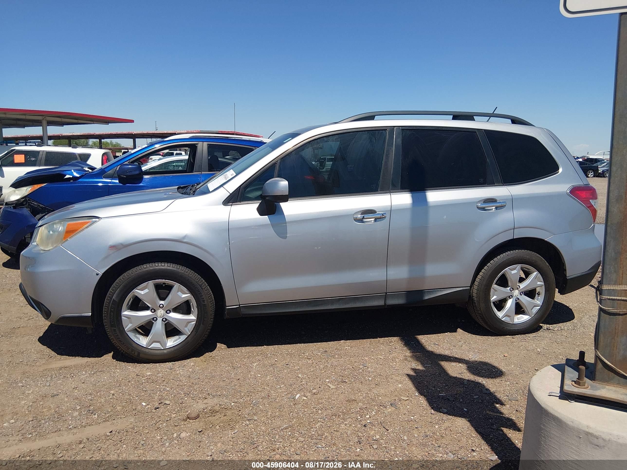 2014 Subaru Forester 2.5i Premium Silver vin: JF2SJAEC8EH463223