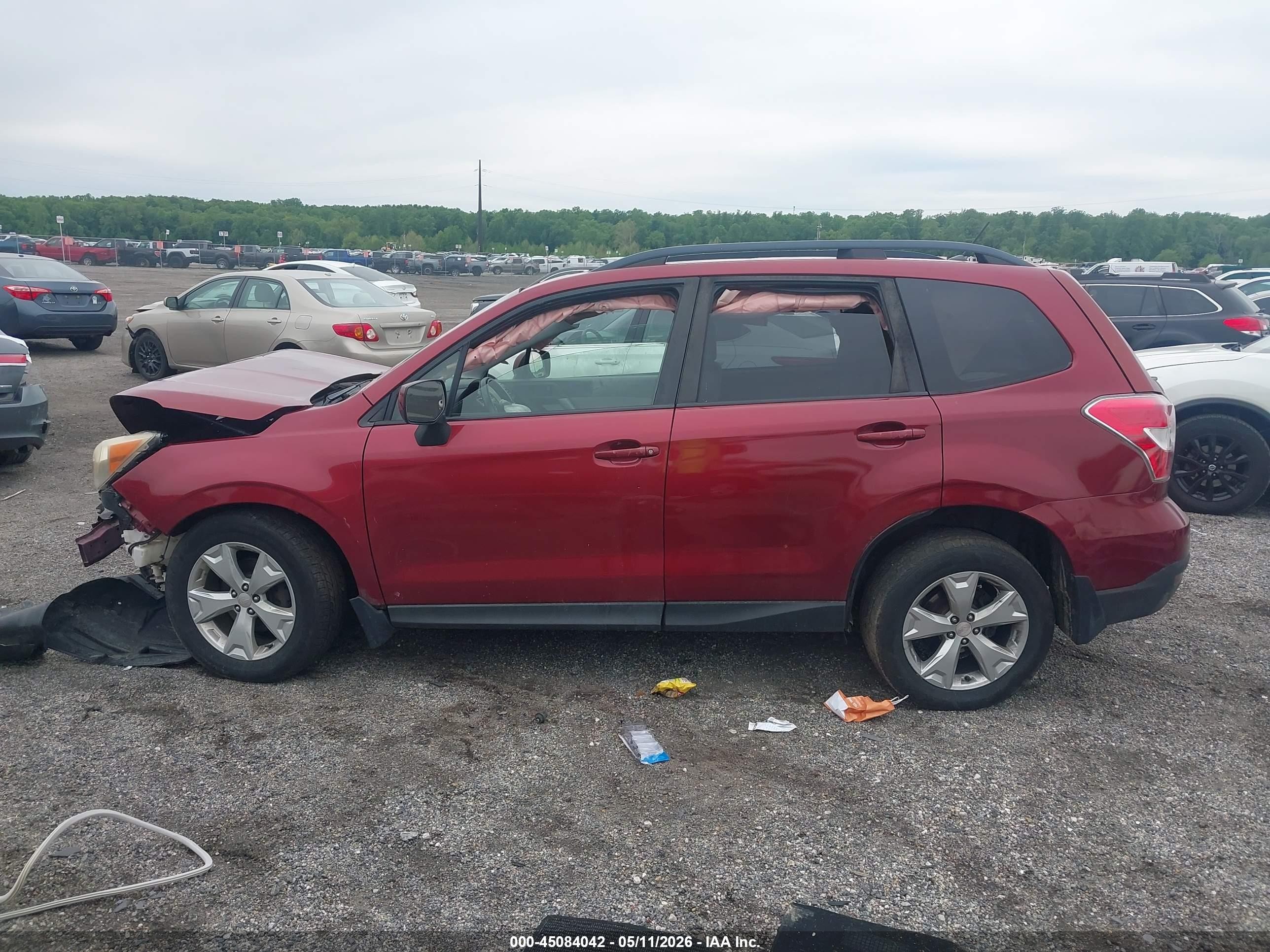 2014 Subaru Forester 2.5i Premium Red vin: JF2SJAEC8EH483228