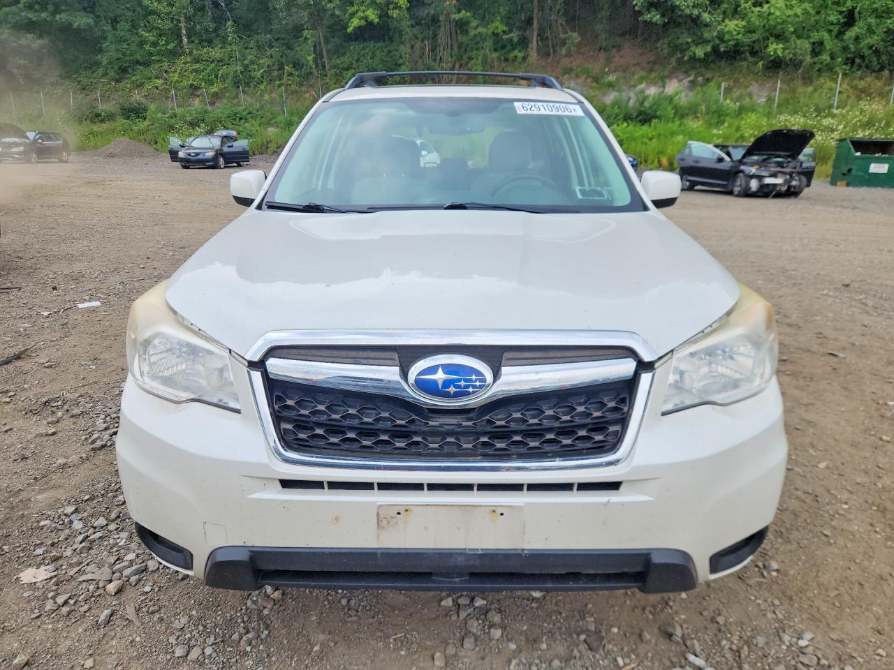 2014 Subaru Forester 2.5i Premium White vin: JF2SJAEC8EH537756