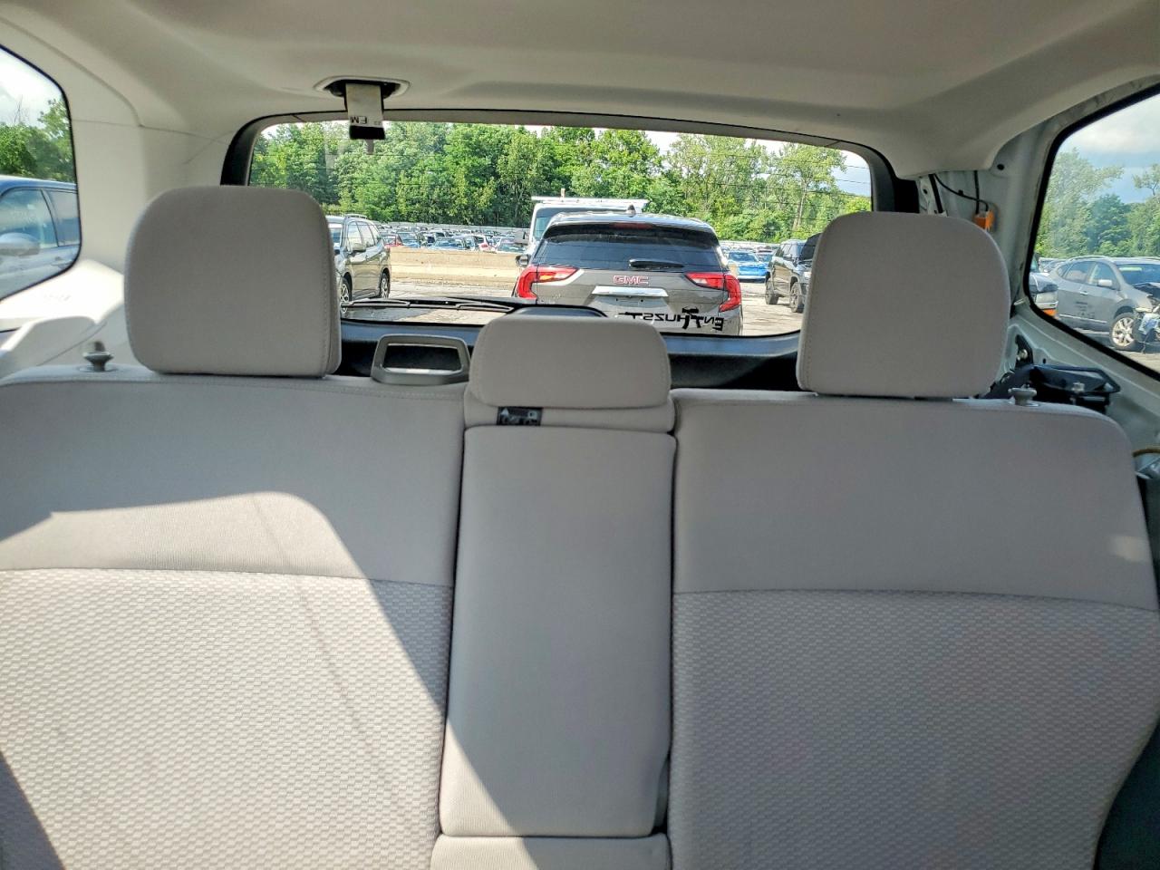 2014 Subaru Forester 2.5i Premium White vin: JF2SJAEC8EH537952