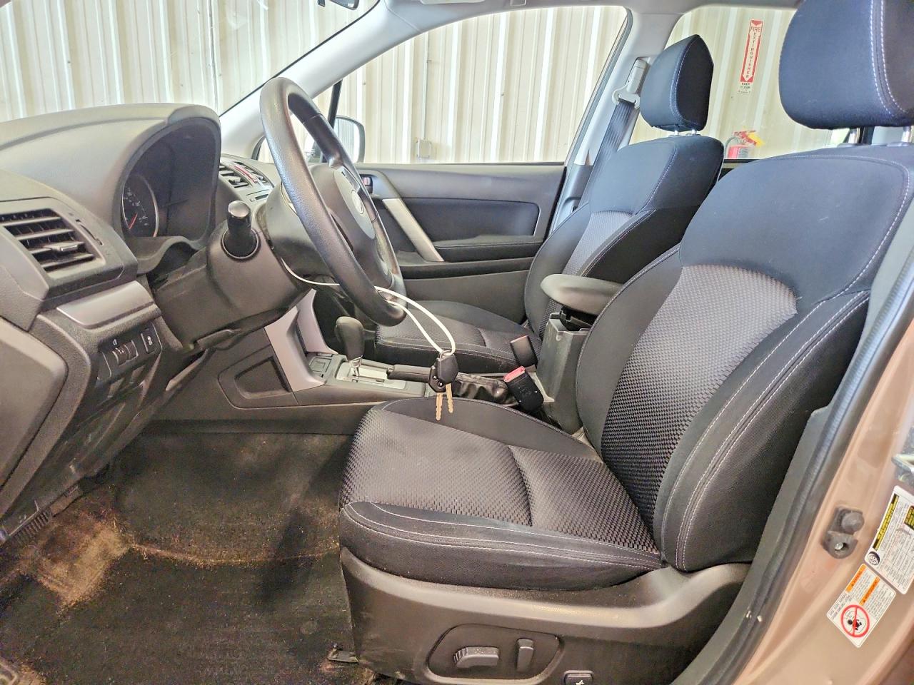 2014 Subaru Forester 2.5i Premium Beige vin: JF2SJAEC8EH544979