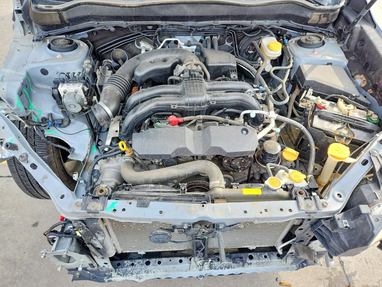 2014 Subaru Forester 2.5i Premium Серебряный vin: JF2SJAEC8EH557005