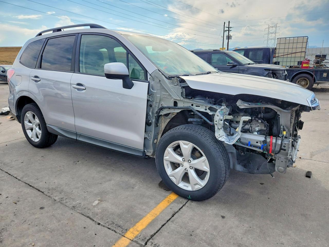 2014 Subaru Forester 2.5i Premium Серебряный vin: JF2SJAEC8EH557005
