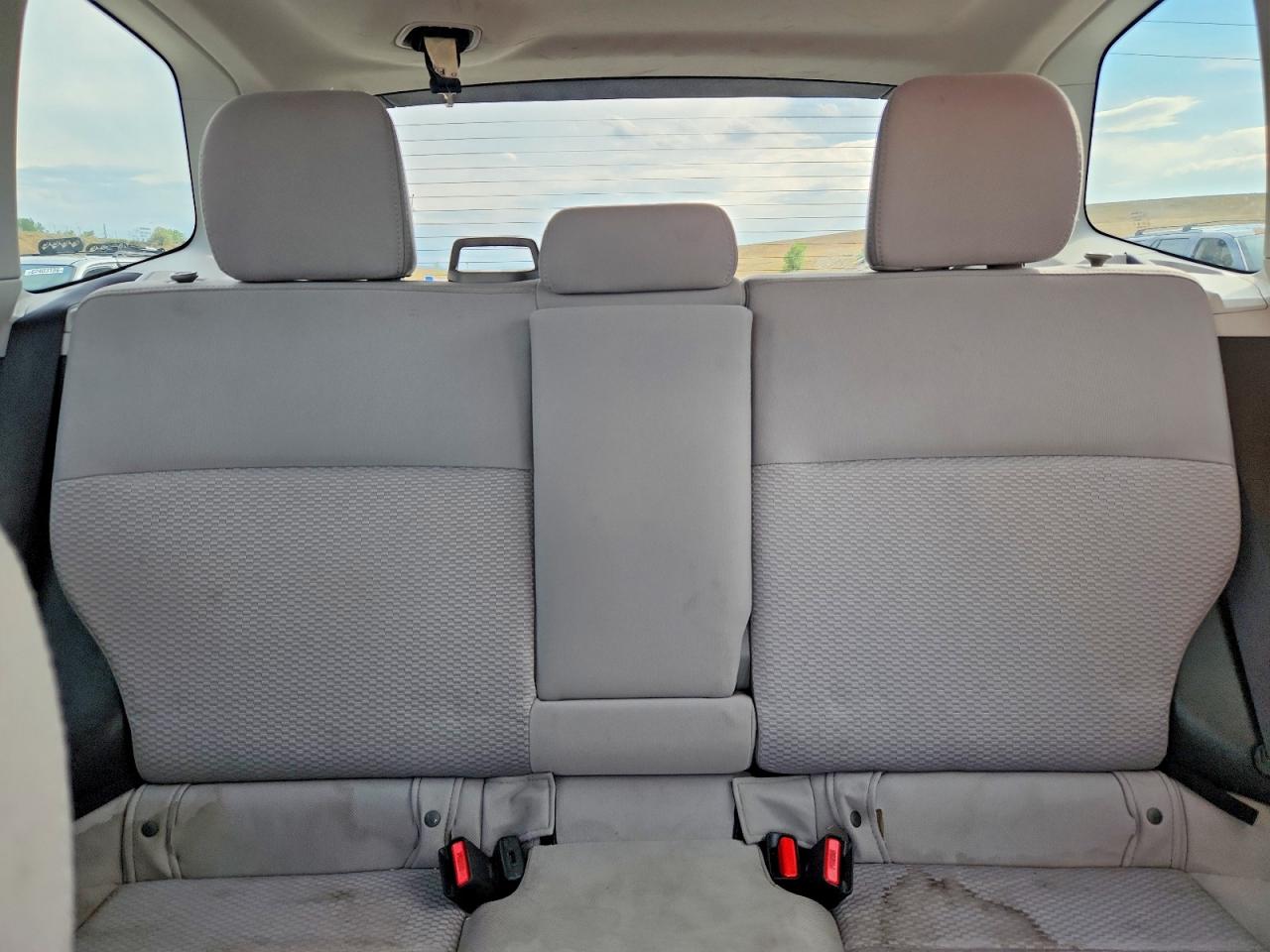 2014 Subaru Forester 2.5i Premium Серебряный vin: JF2SJAEC8EH557005