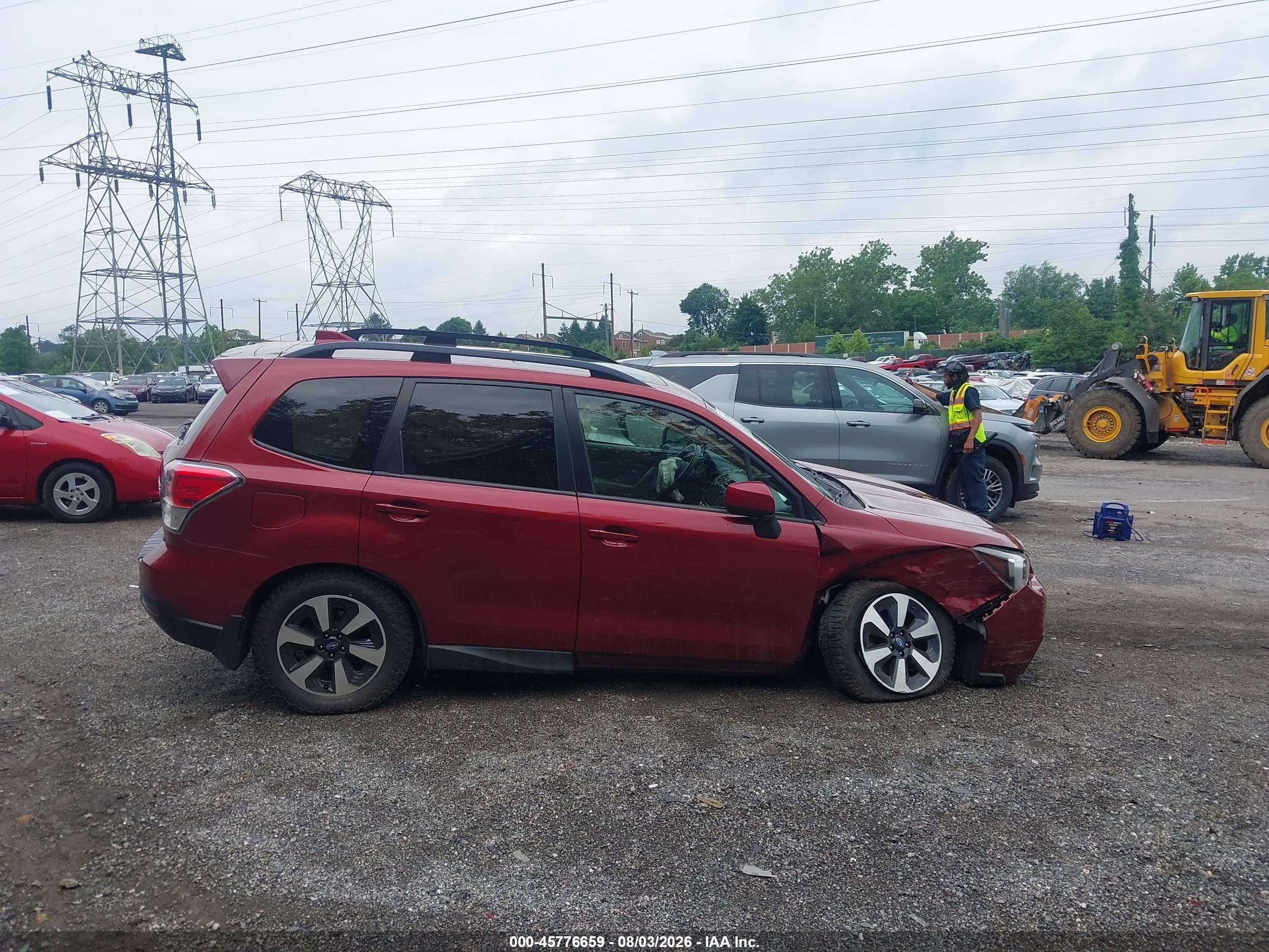 2017 Subaru Forester 2.5i Premium Red vin: JF2SJAEC8HH573242
