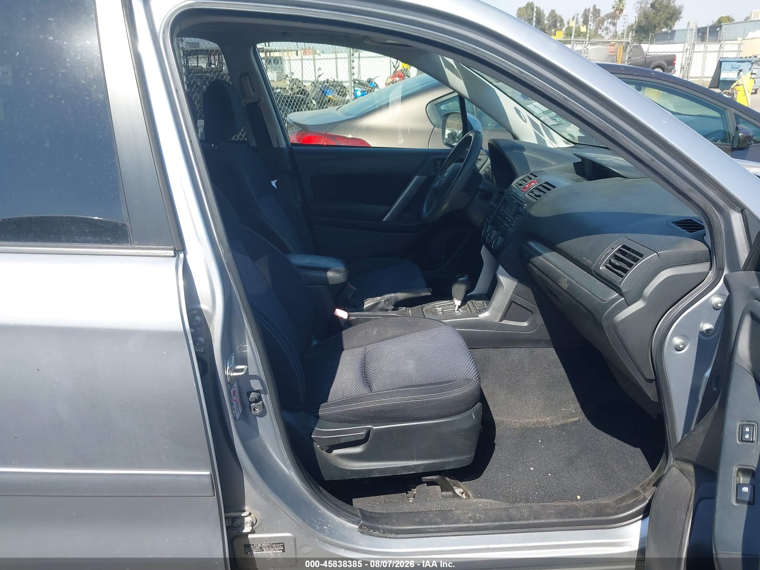 2014 Subaru Forester 2.5i Premium Silver vin: JF2SJAEC9EH403712