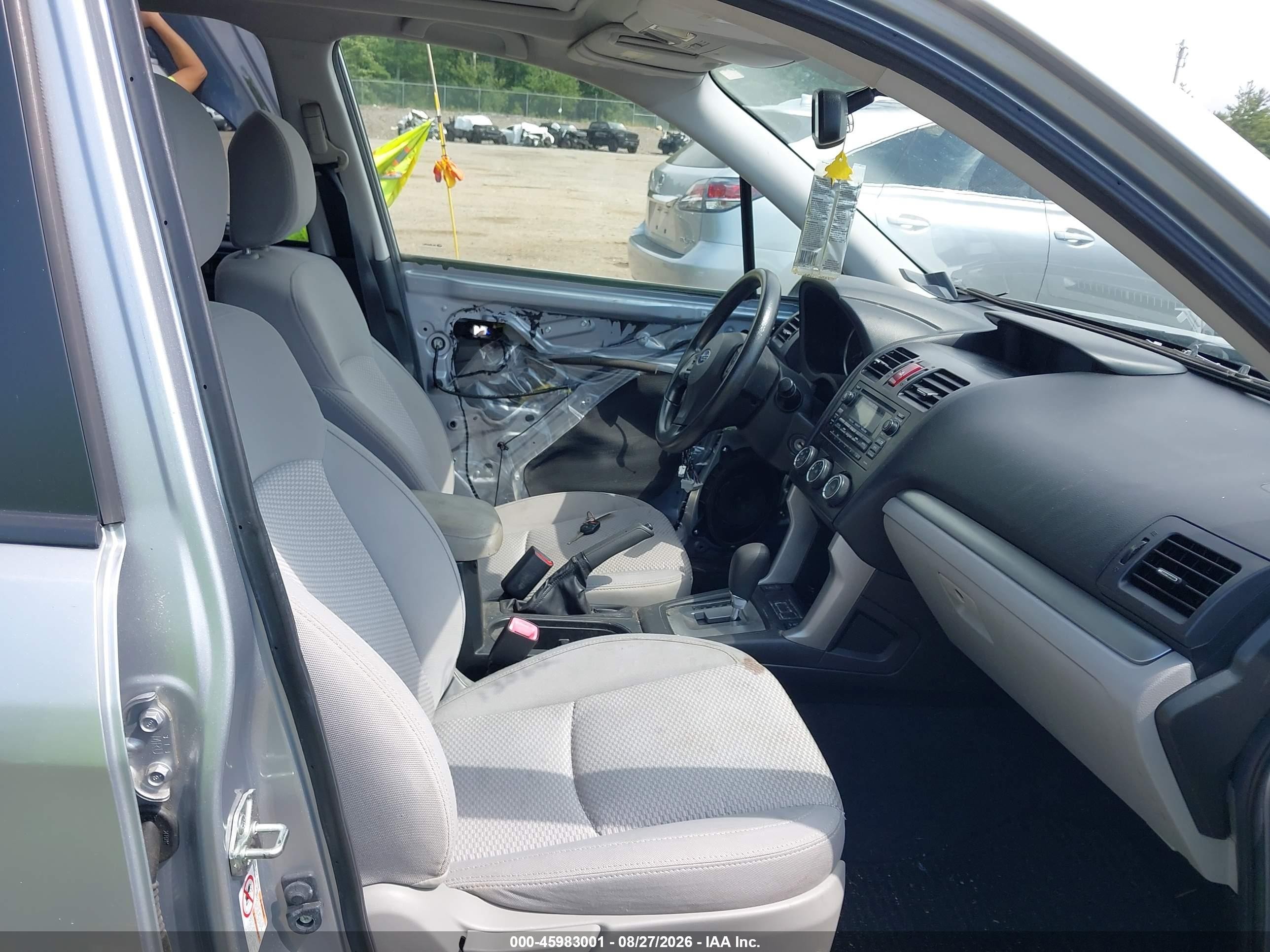 2014 Subaru Forester 2.5i Premium Silver vin: JF2SJAEC9EH406688