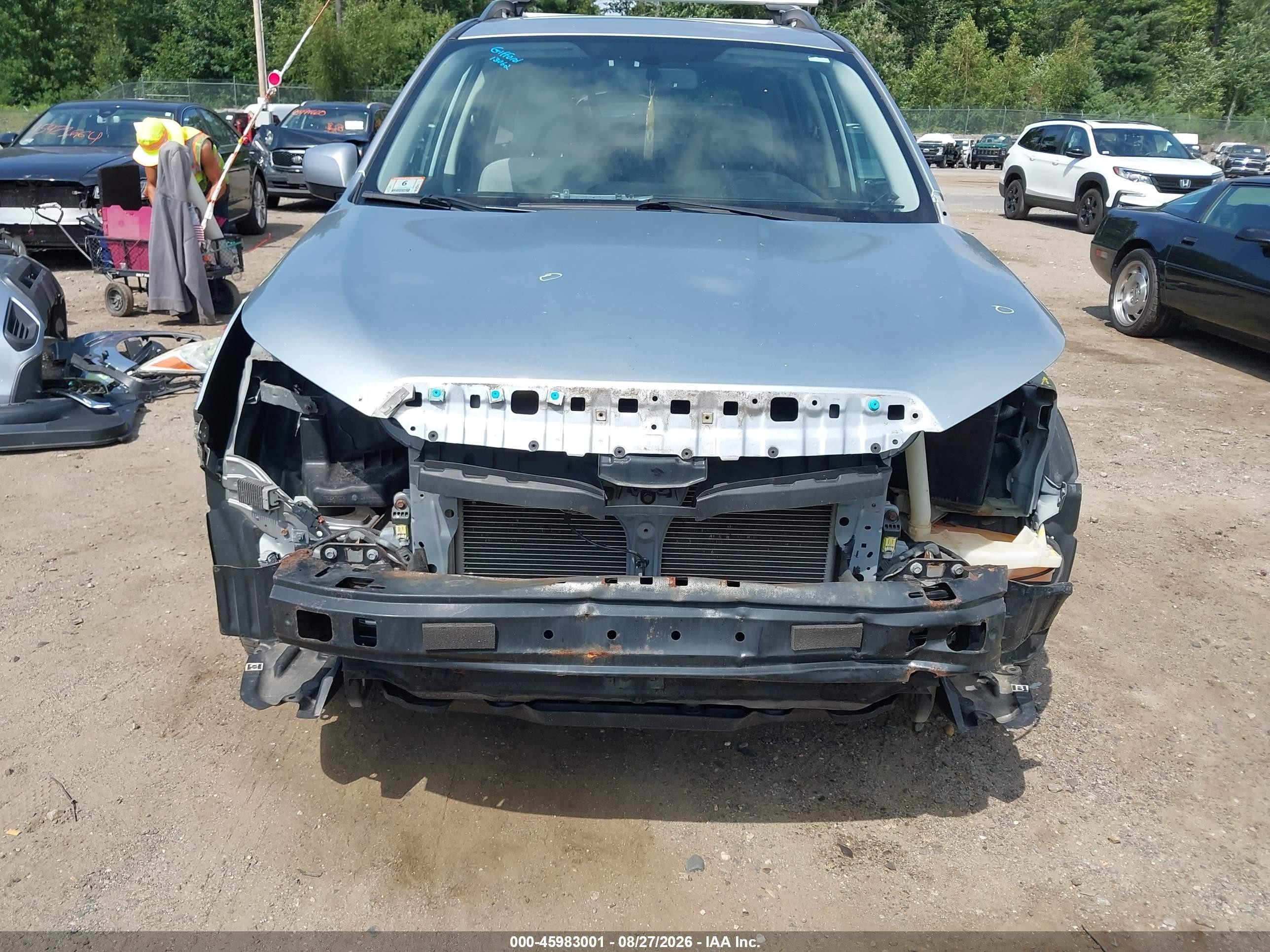 2014 Subaru Forester 2.5i Premium Silver vin: JF2SJAEC9EH406688