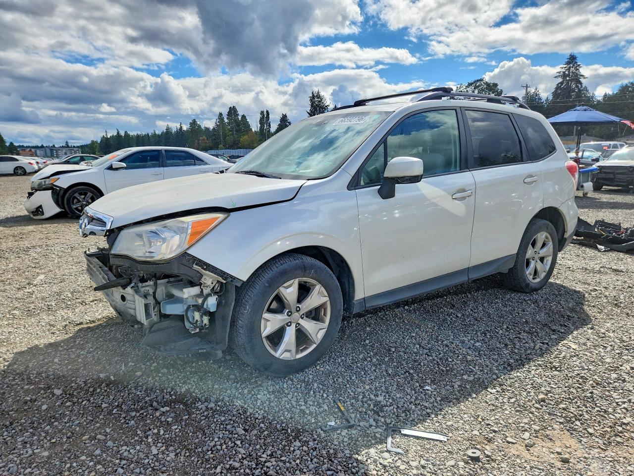 2014 Subaru Forester 2.5i Premium White vin: JF2SJAEC9EH451906
