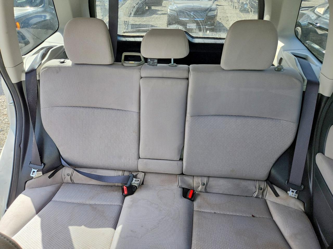 2014 Subaru Forester 2.5i Premium White vin: JF2SJAEC9EH451906