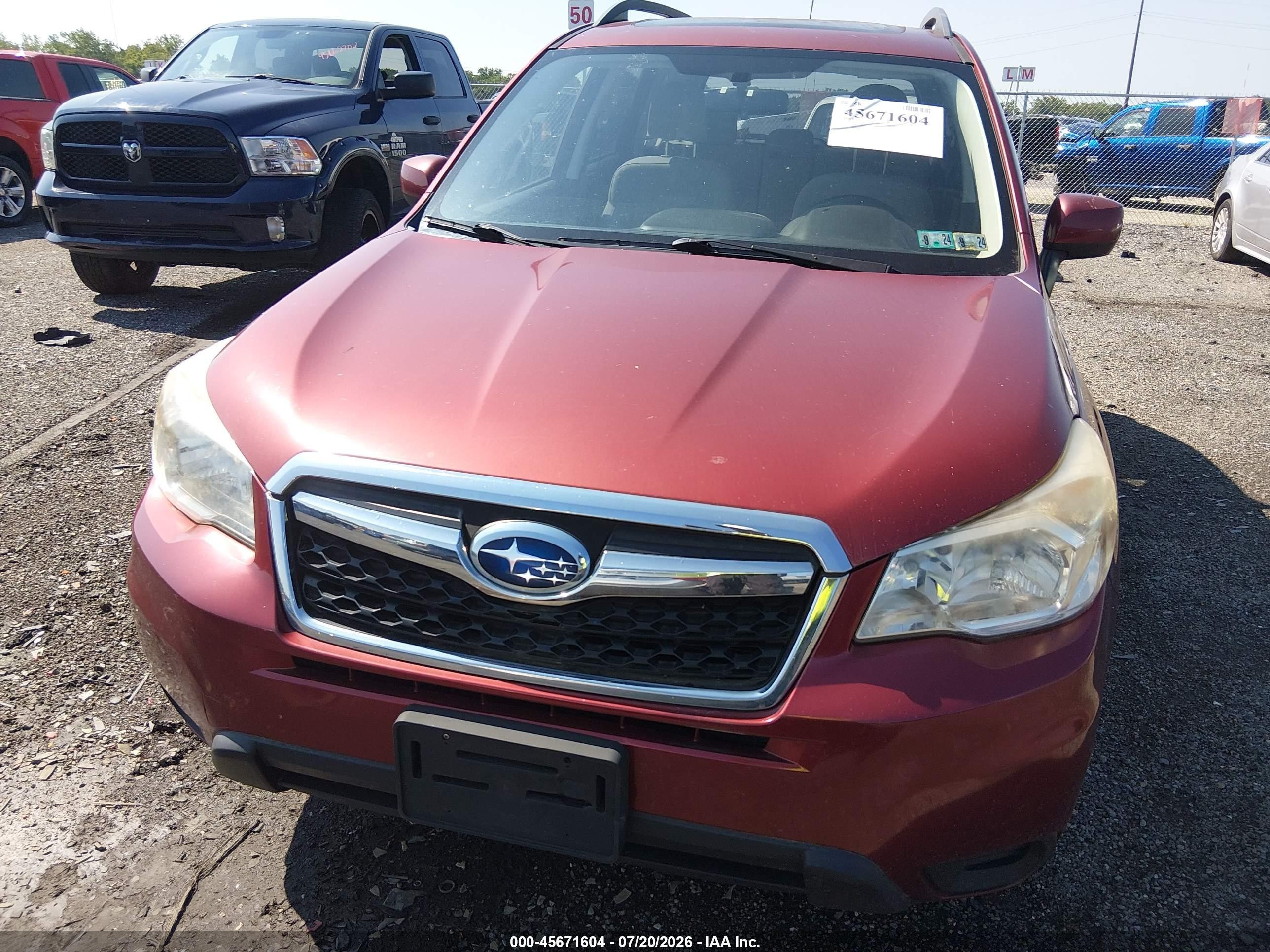 2014 Subaru Forester 2.5i Premium Burgundy vin: JF2SJAEC9EH505463