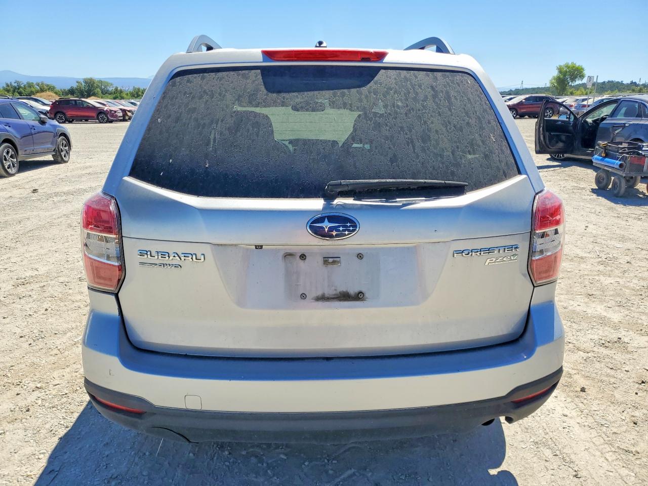 2014 Subaru Forester 2.5i Premium Silver vin: JF2SJAEC9EH542853