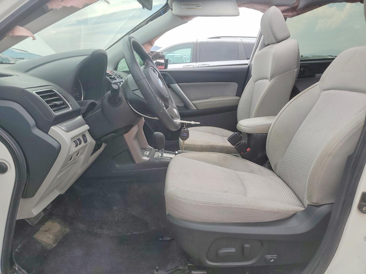 2017 Subaru Forester 2.5i Premium White vin: JF2SJAEC9HH498924