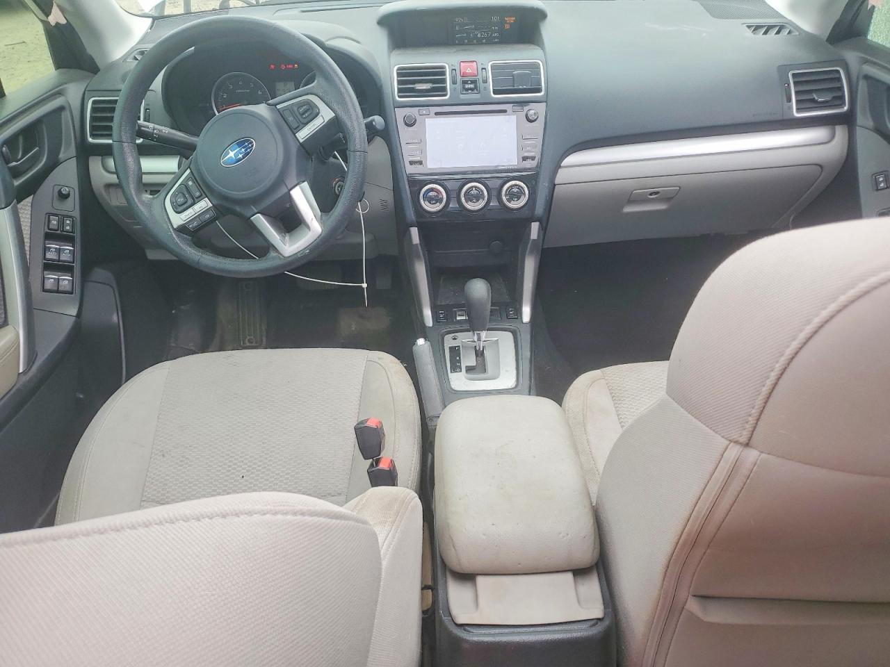 2017 Subaru Forester 2.5i Premium White vin: JF2SJAEC9HH498924