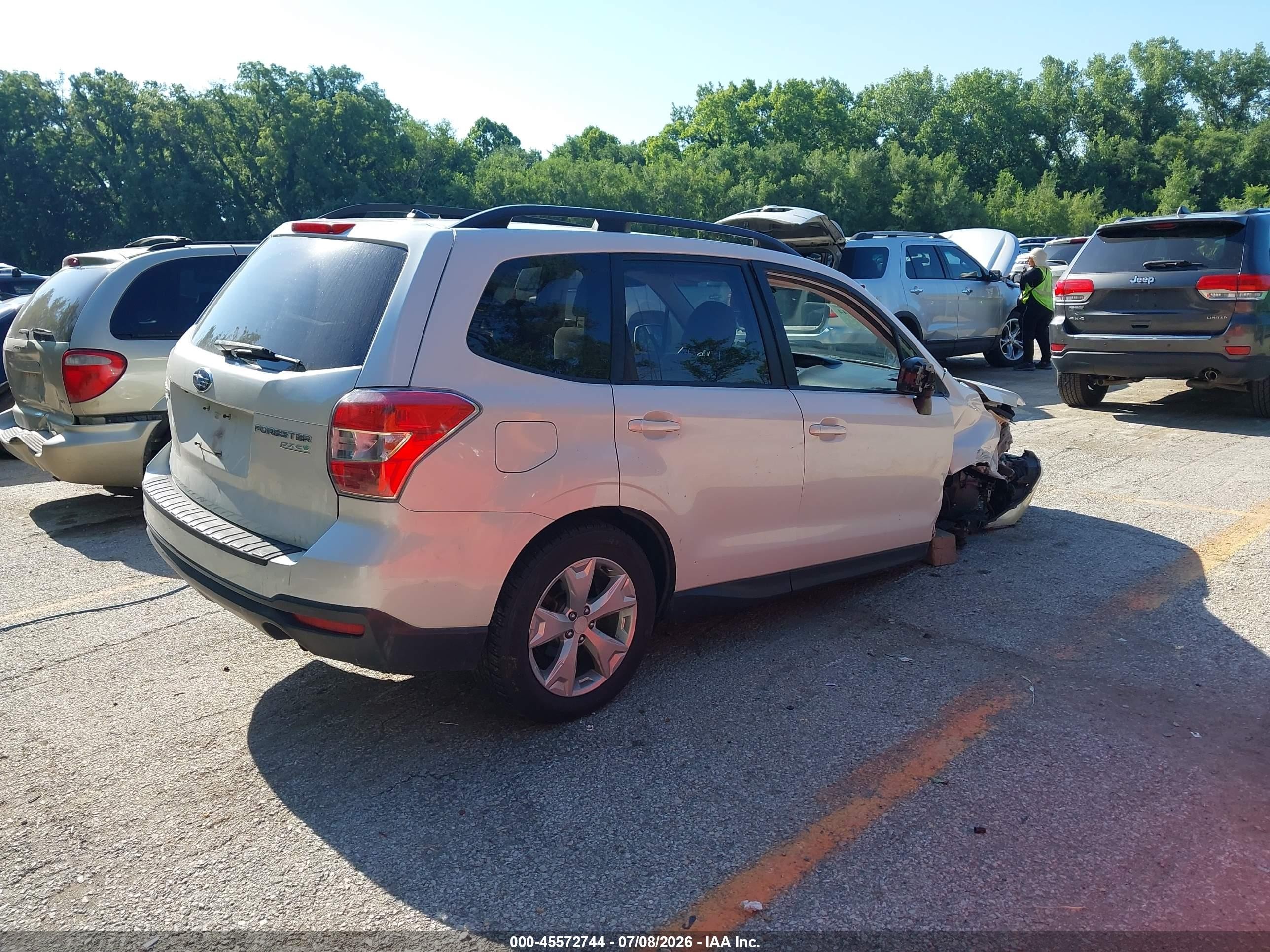 2014 Subaru Forester 2.5i Premium Белый vin: JF2SJAECXEH402262