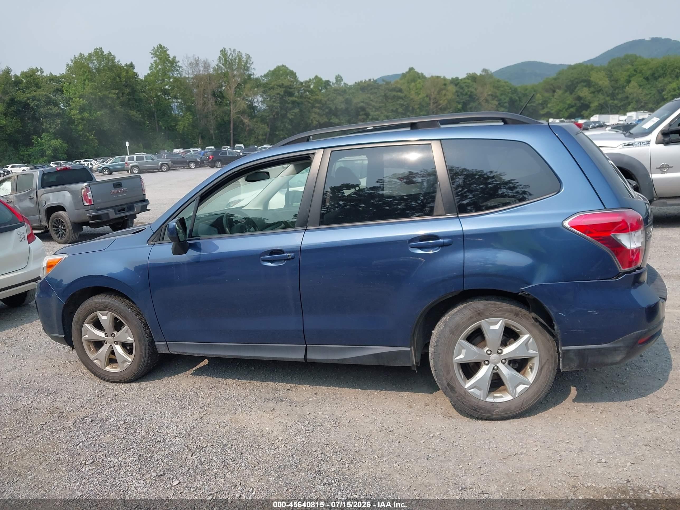 2014 Subaru Forester 2.5i Premium Синий vin: JF2SJAECXEH404531