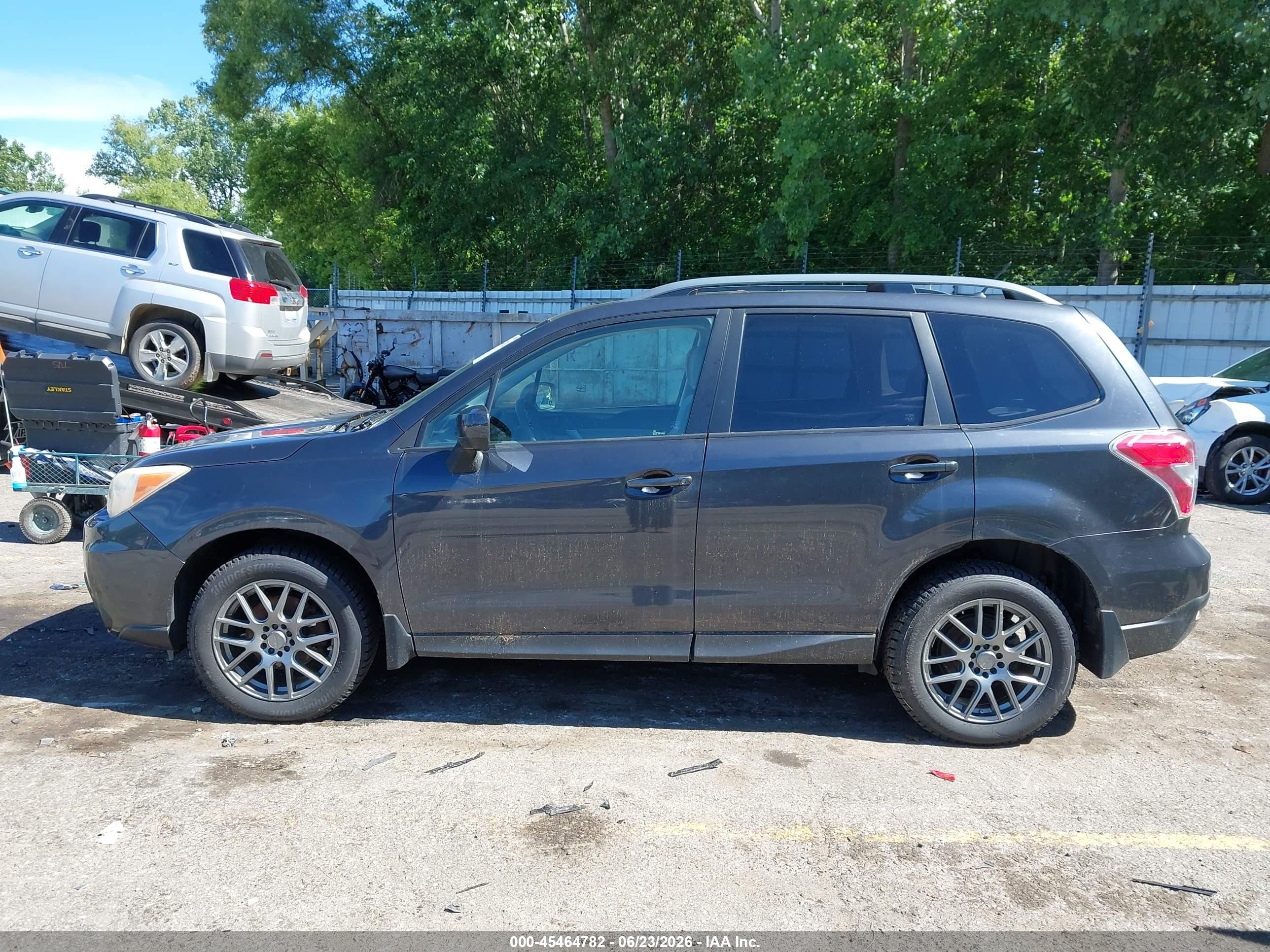 2014 Subaru Forester 2.5i Premium Gray vin: JF2SJAECXEH429770