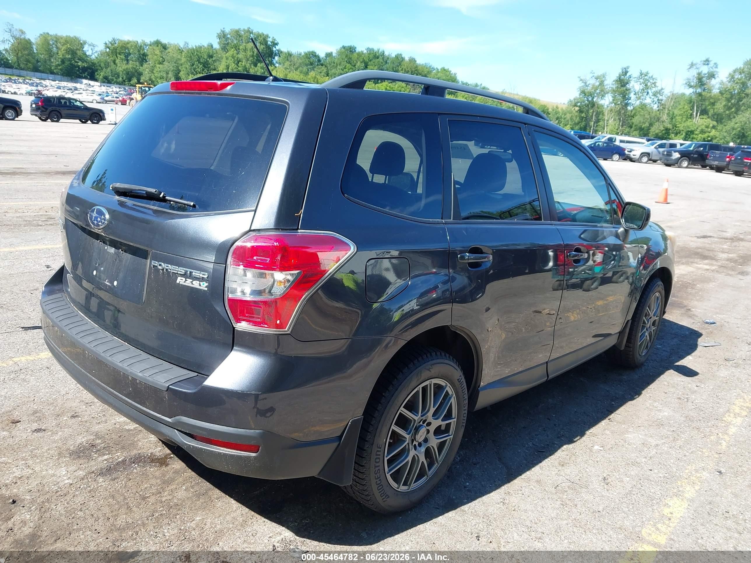 2014 Subaru Forester 2.5i Premium Gray vin: JF2SJAECXEH429770