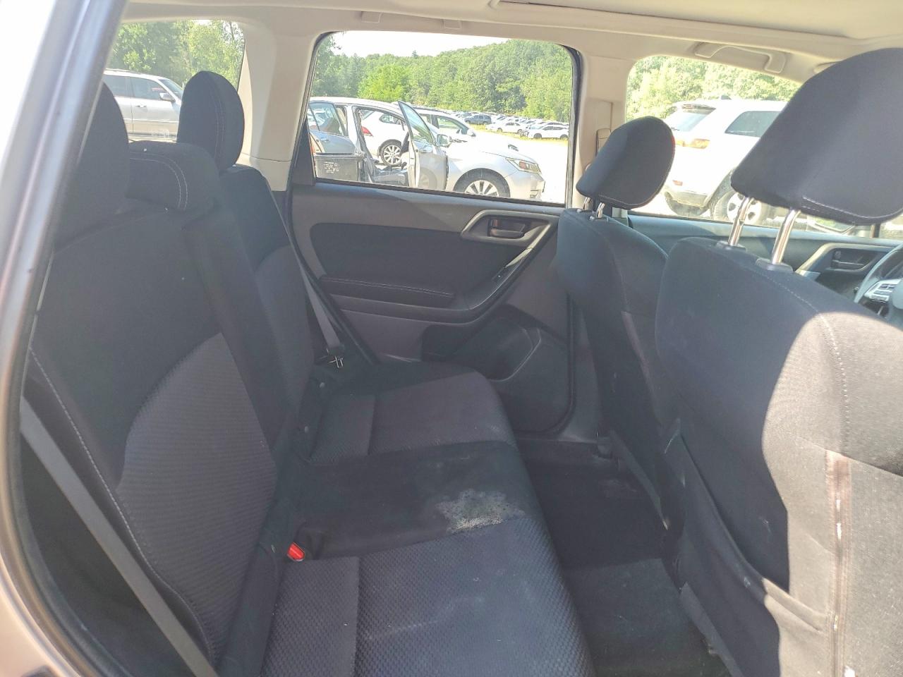 2014 Subaru Forester 2.5i Premium Silver vin: JF2SJAECXEH433124