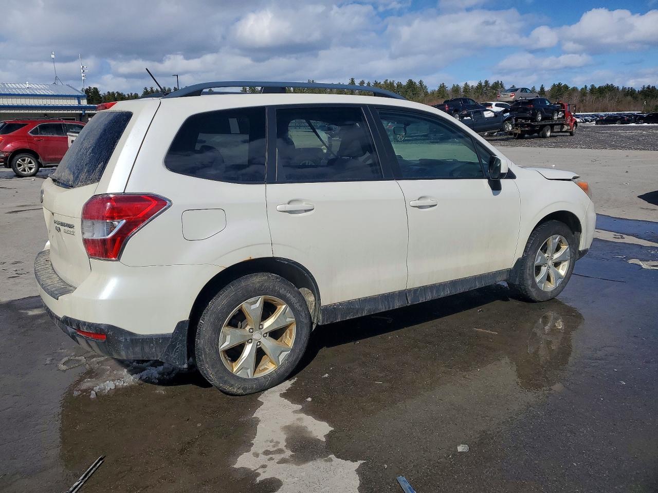 2014 Subaru Forester 2.5i Premium White vin: JF2SJAECXEH450960