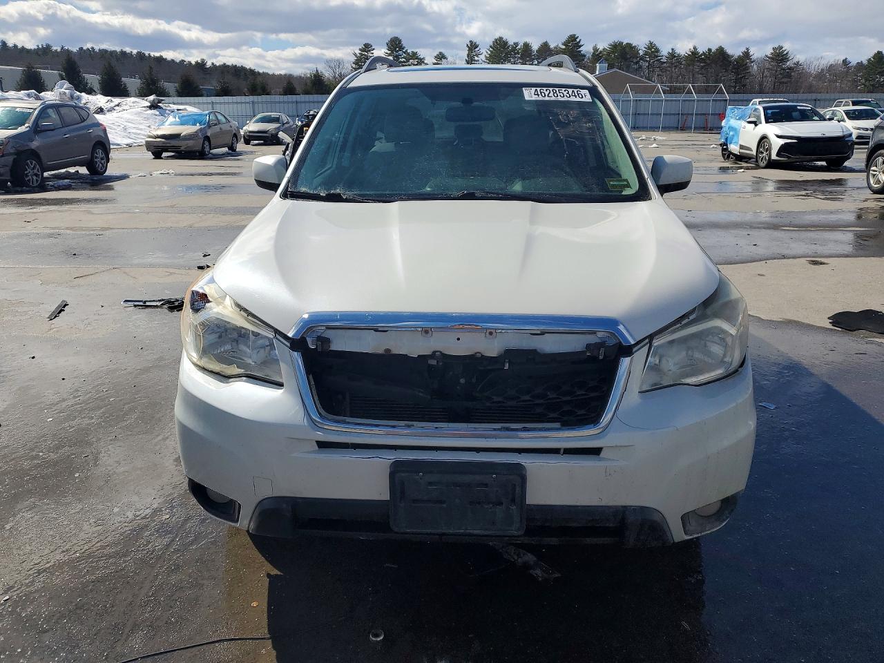 2014 Subaru Forester 2.5i Premium White vin: JF2SJAECXEH450960