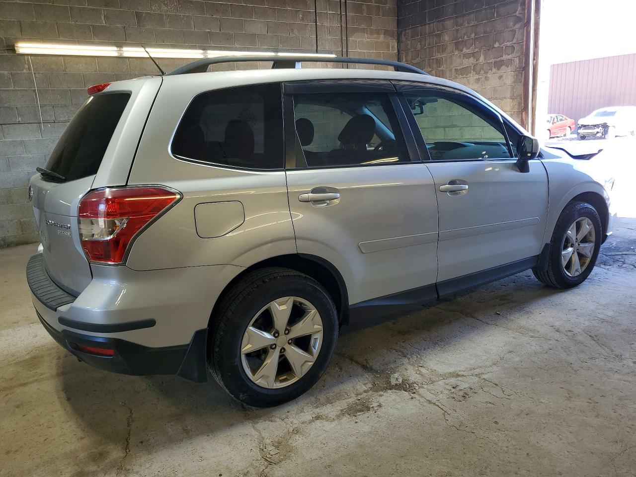 2014 Subaru Forester 2.5i Premium Silver vin: JF2SJAECXEH474384