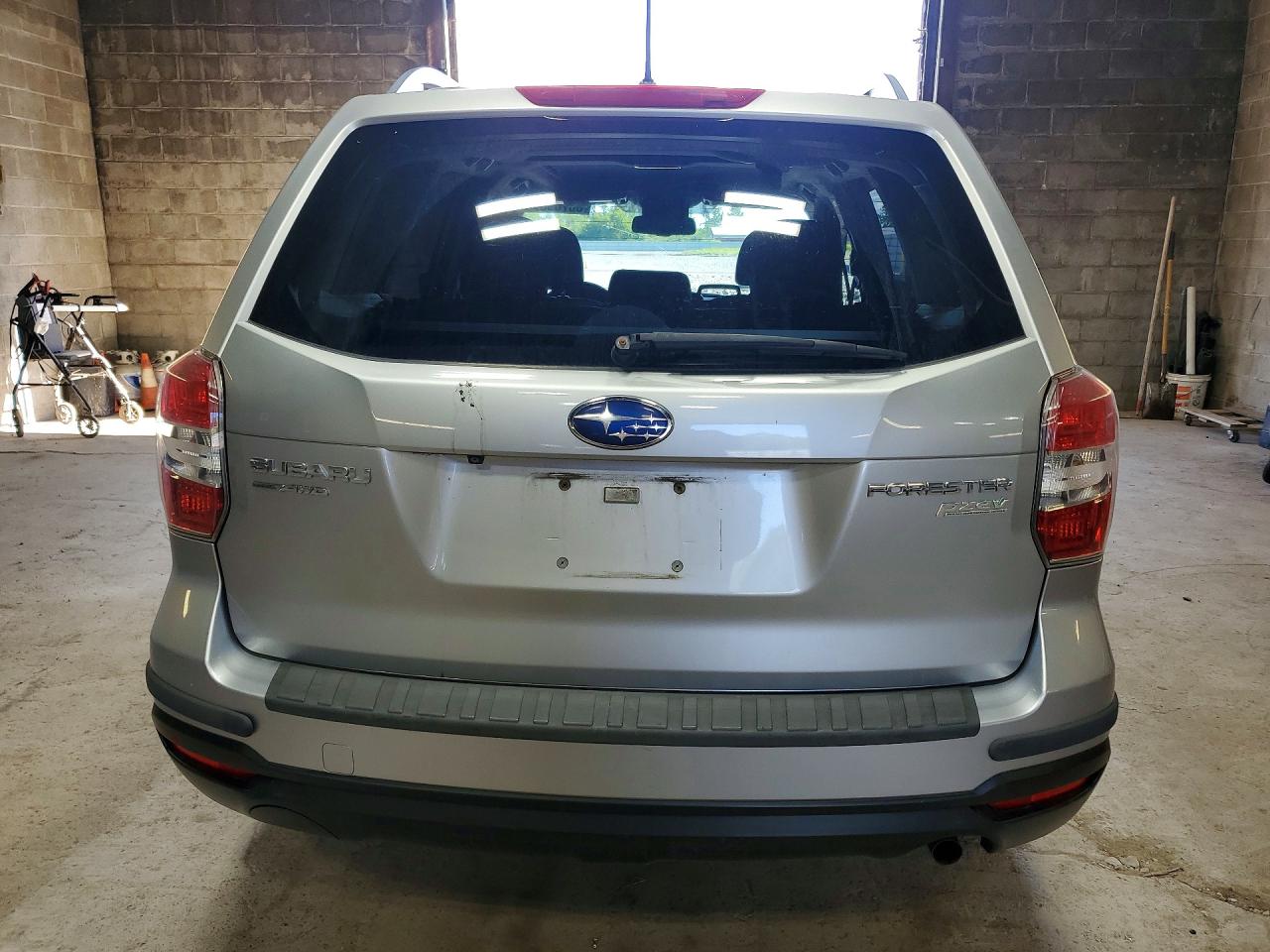 2014 Subaru Forester 2.5i Premium Silver vin: JF2SJAECXEH474384
