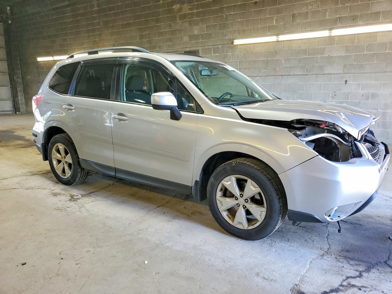 2014 Subaru Forester 2.5i Premium Silver vin: JF2SJAECXEH474384