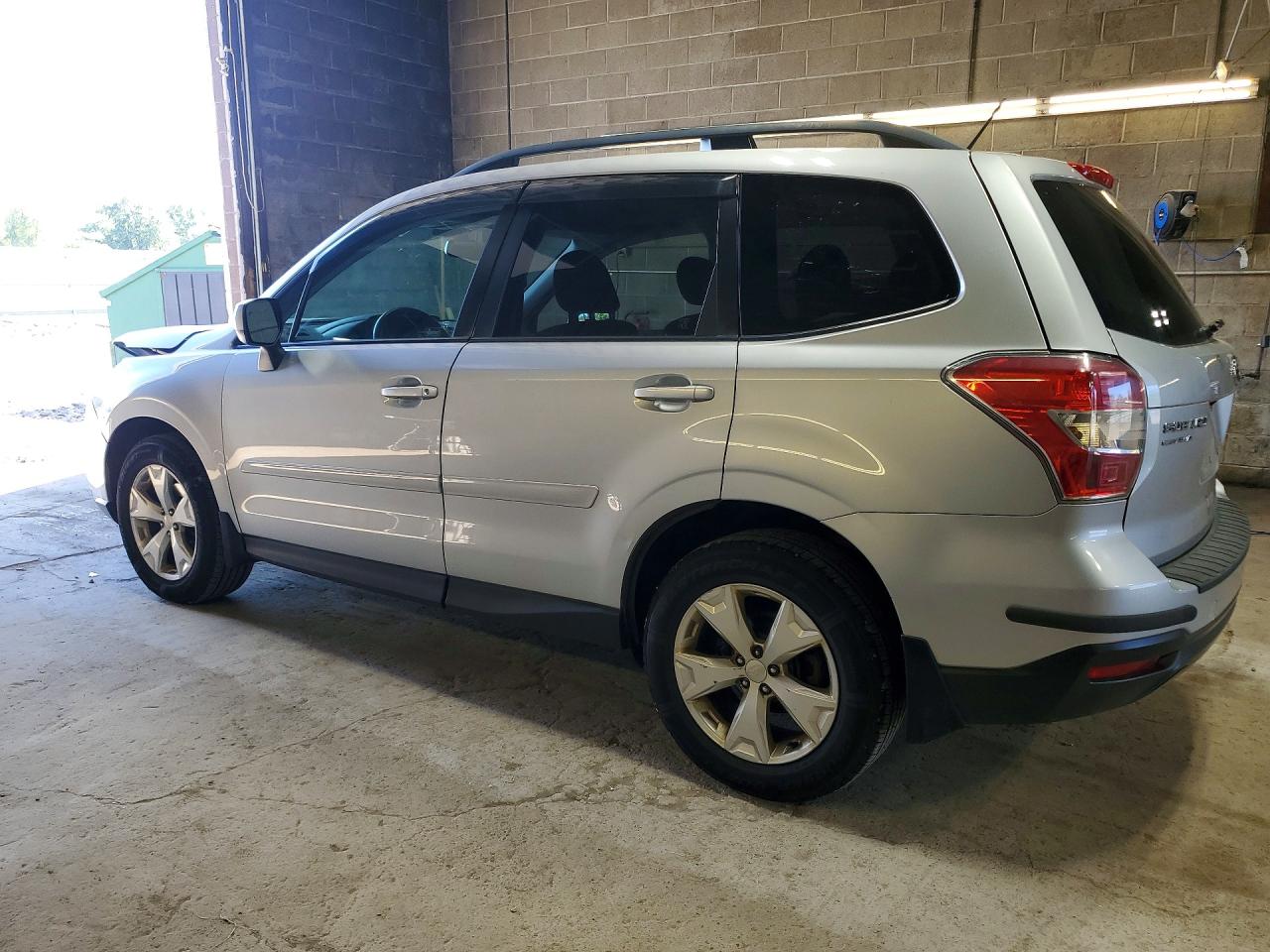 2014 Subaru Forester 2.5i Premium Silver vin: JF2SJAECXEH474384
