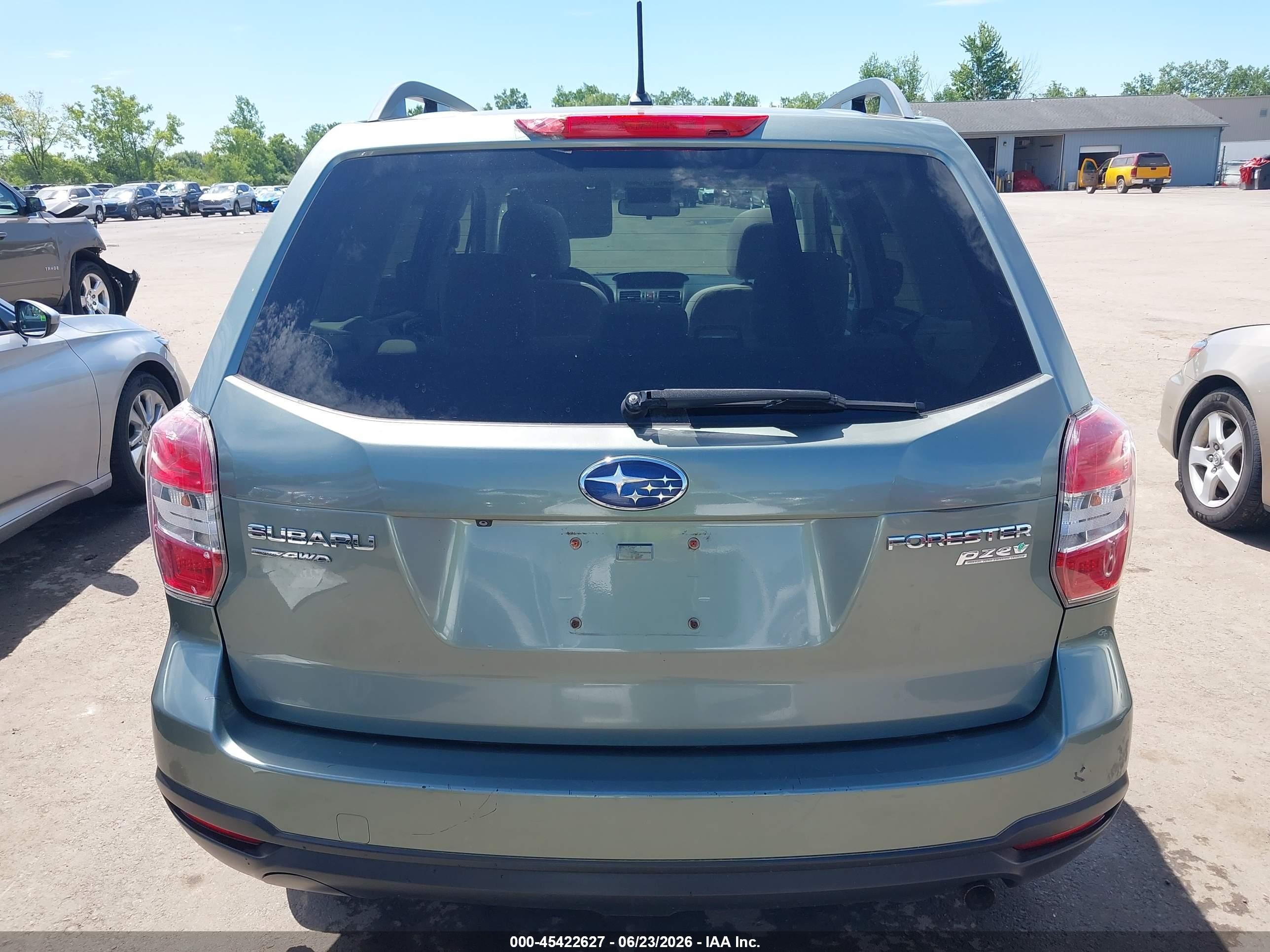 2014 Subaru Forester 2.5i Premium Зеленый vin: JF2SJAECXEH545423
