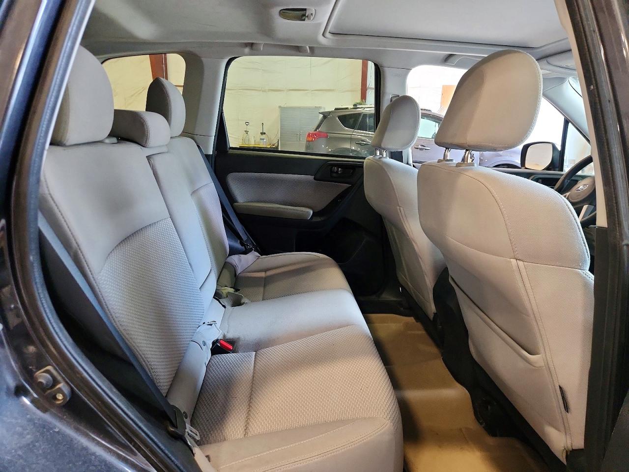 2017 Subaru Forester 2.5i Premium Gray vin: JF2SJAECXHG804275