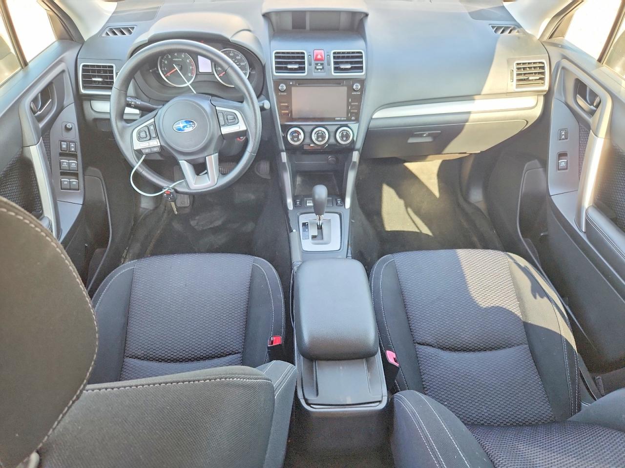 2018 Subaru Forester 2.5i Premium Silver vin: JF2SJAECXJH470975