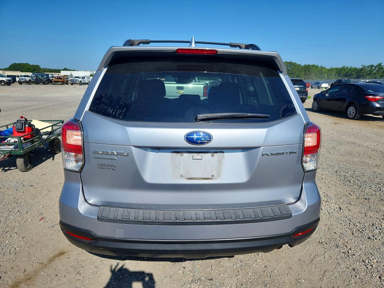 2018 Subaru Forester 2.5i Premium Silver vin: JF2SJAECXJH470975