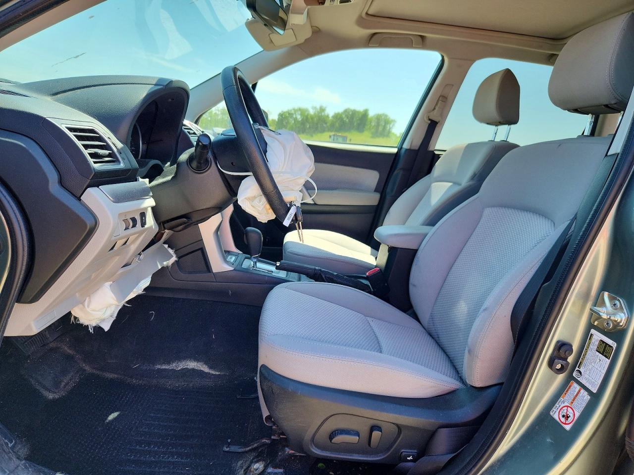 2018 Subaru Forester 2.5i Premium Green vin: JF2SJAECXJH567724
