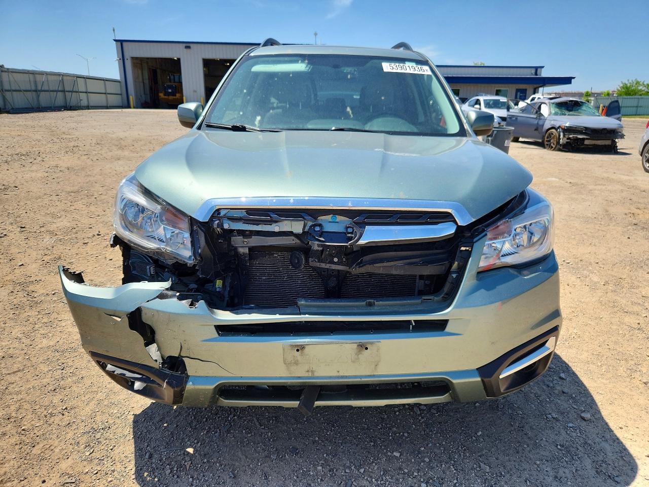 2018 Subaru Forester 2.5i Premium Green vin: JF2SJAECXJH567724