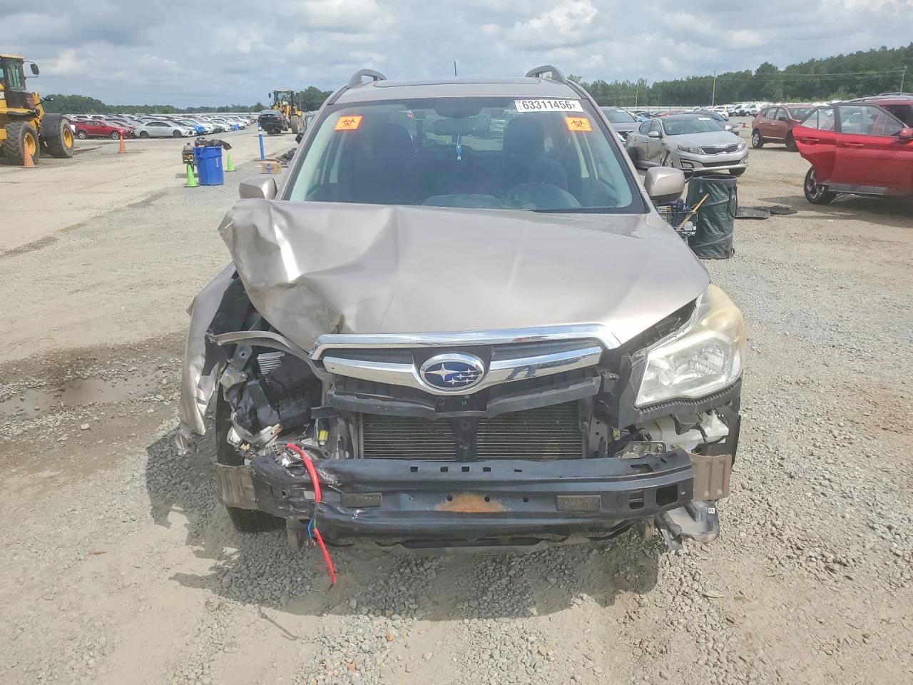 2015 Subaru Forester 2.5i Premium Beige vin: JF2SJAFC0FH546046