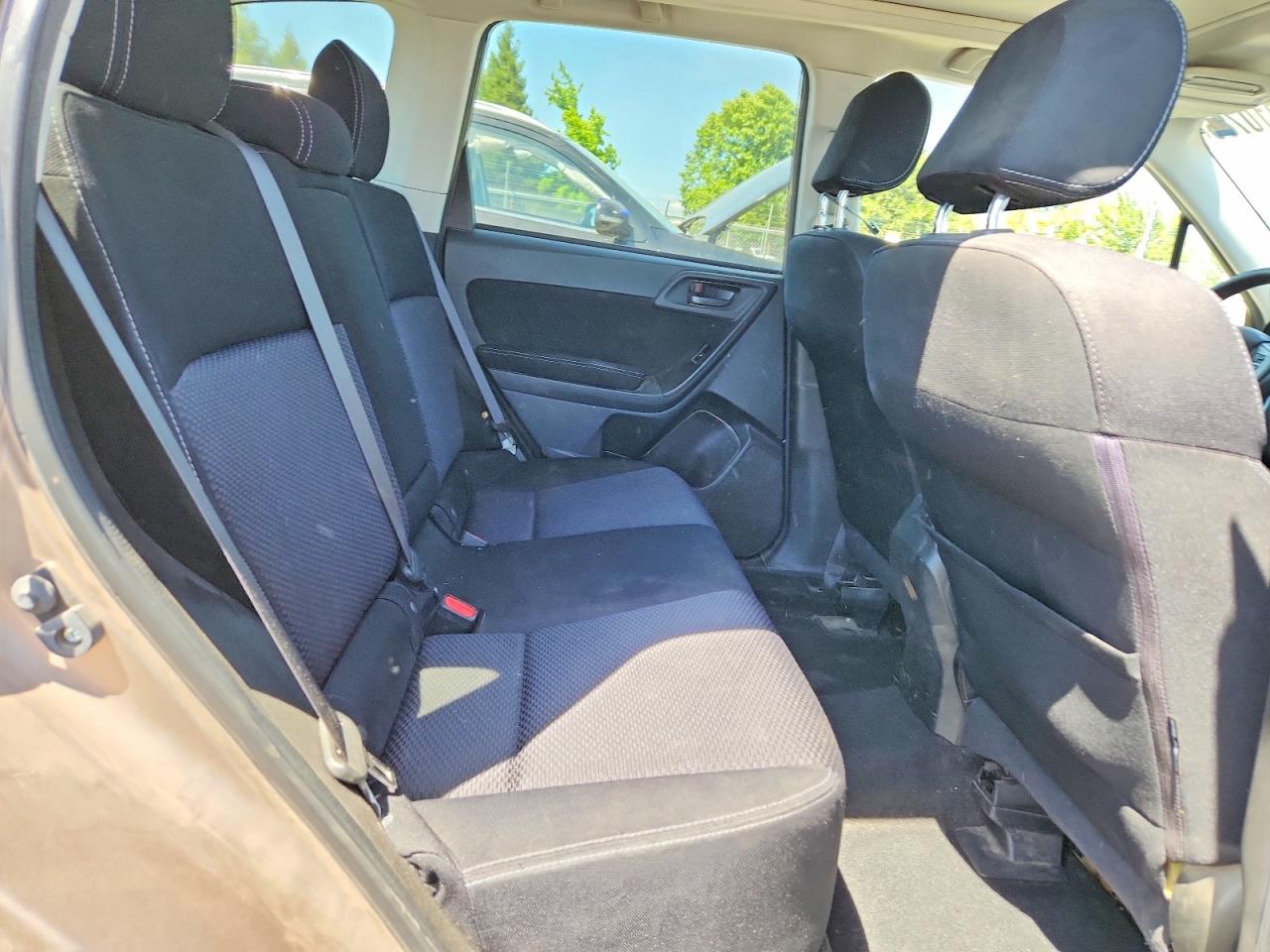 2015 Subaru Forester 2.5i Premium Tan vin: JF2SJAFC1FH435604