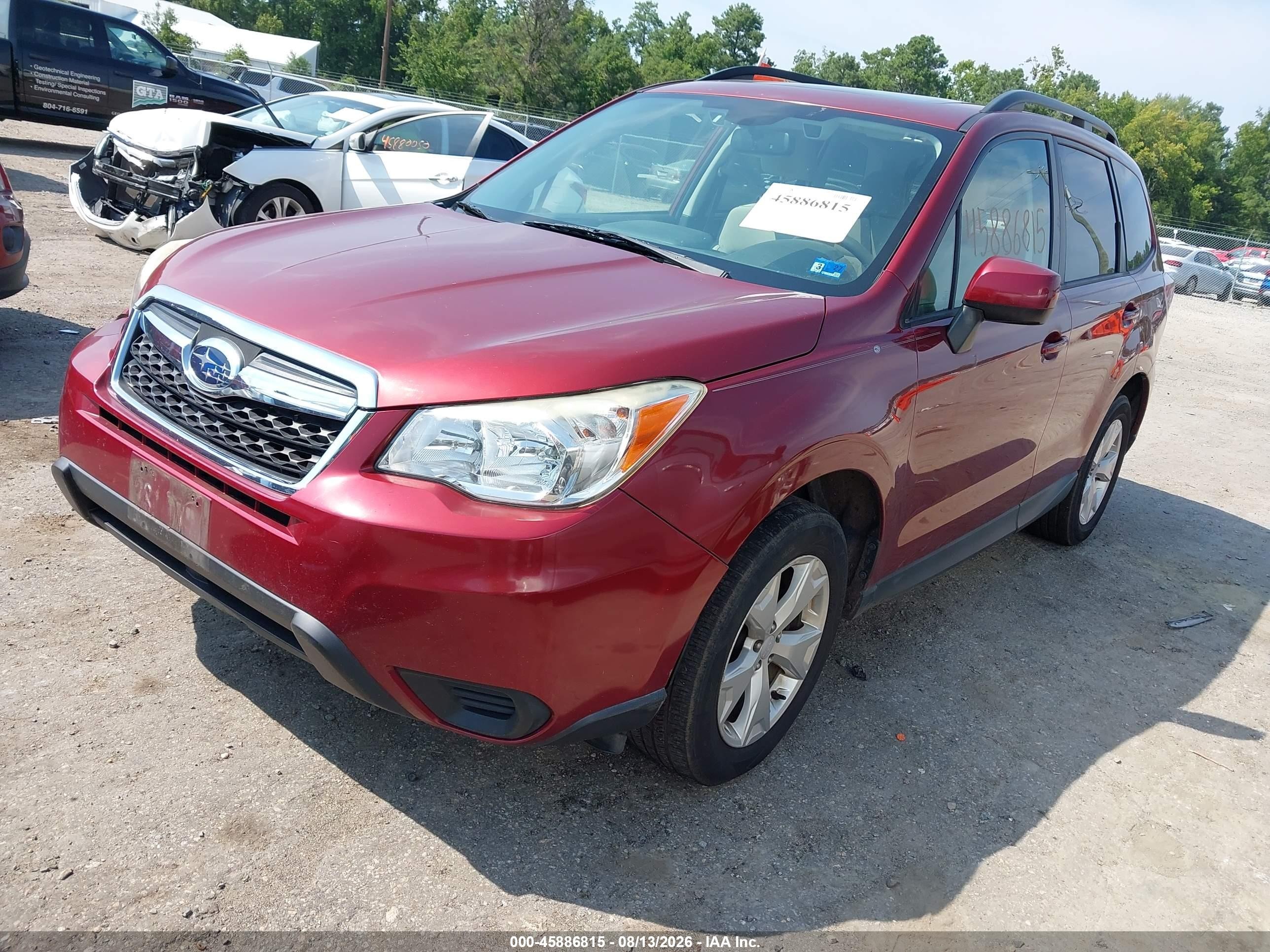 2015 Subaru Forester 2.5i Premium Burgundy vin: JF2SJAFC1FH571604